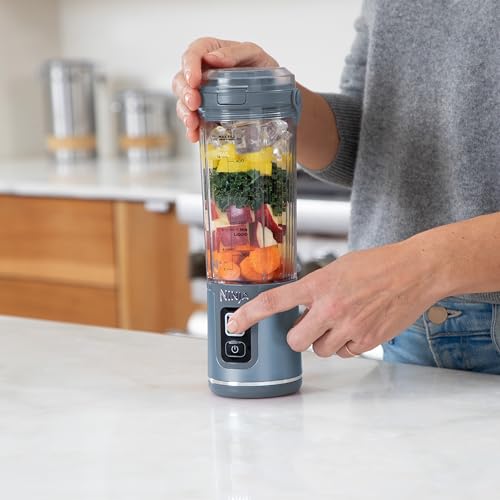 Ninja Blast Tragbarer Mixer / Blender / Smoothie Maker, 530ml Becher, Auslaufsicherer Deckel, Leistungsstarker Mini Standmixer, Kabellos & Wiederaufladbar, Zerkleinert Eis & Obst, Schwarz