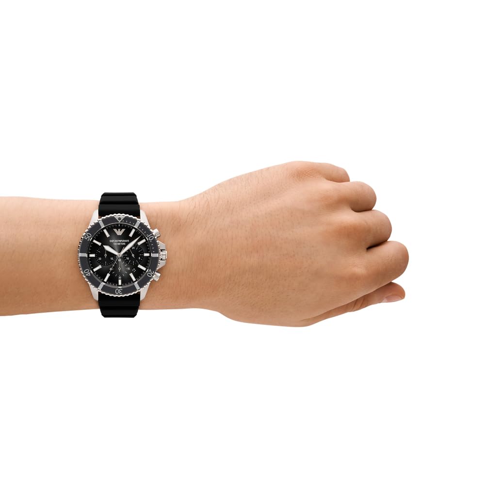Emporio Armani Uhr für Herren, Quarzwerk und 42mm Gehäusegröße mit Edelstahl-, Leder- oder Silikonarmband