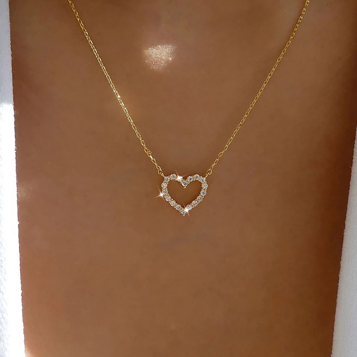 Atentuyi Tiny CZ Heart Pendant Necklace
