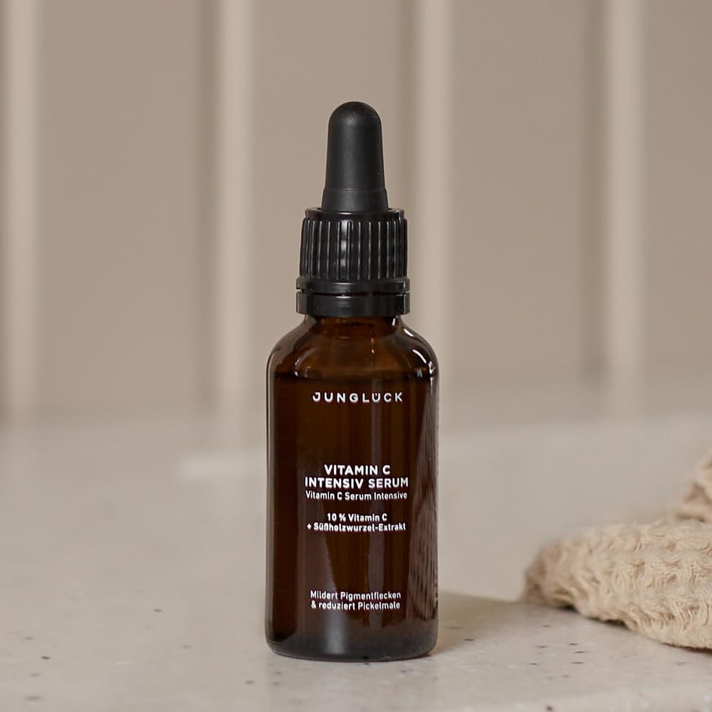 JUNGLÜCK Vitamin C Intensive Facial Serum – Vegan & High-Dose