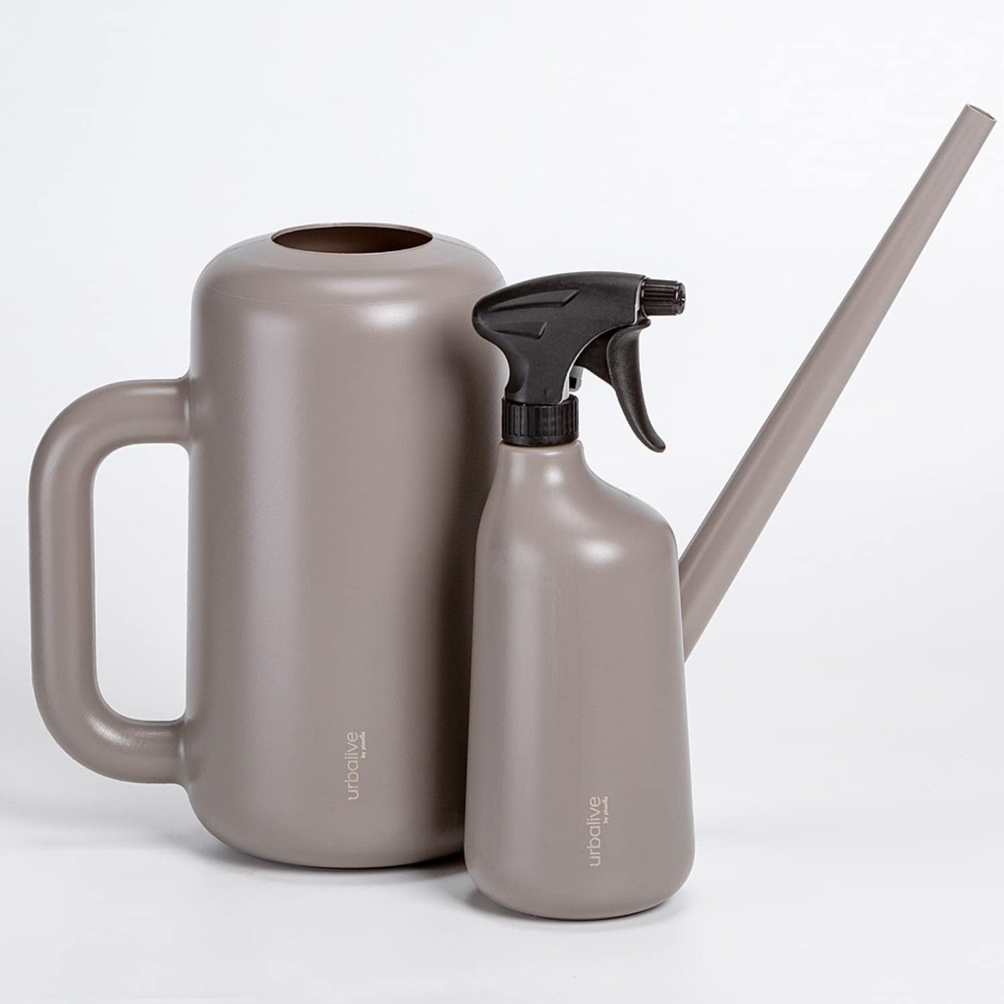 Plastia Gießkanne klein für den Zimmerpflanzen 1,8 L - Blumengießkanne aus recyceltem Kunststoff - Giesskanne mit langem Ausgießer für einfache Bewässerung, Elfenbein