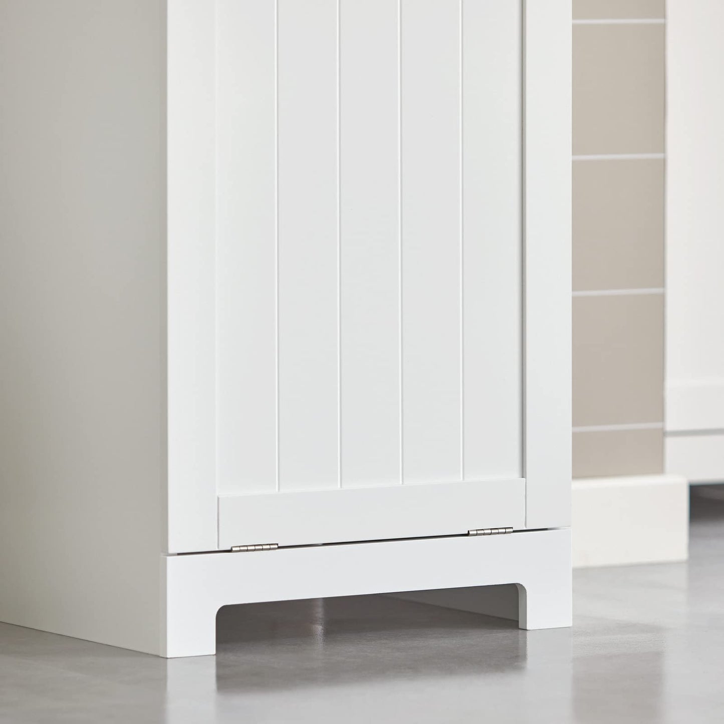 SoBuy Badezimmerschrank mit Wäschekorb Schmaler Badschrank Hoch Badregal Stehend mit 6 Ablagen und 2 Schubladen Wäscheschrank Schmal für Badezimmer Nische Weiß 60x37x171 cm BZR104-W