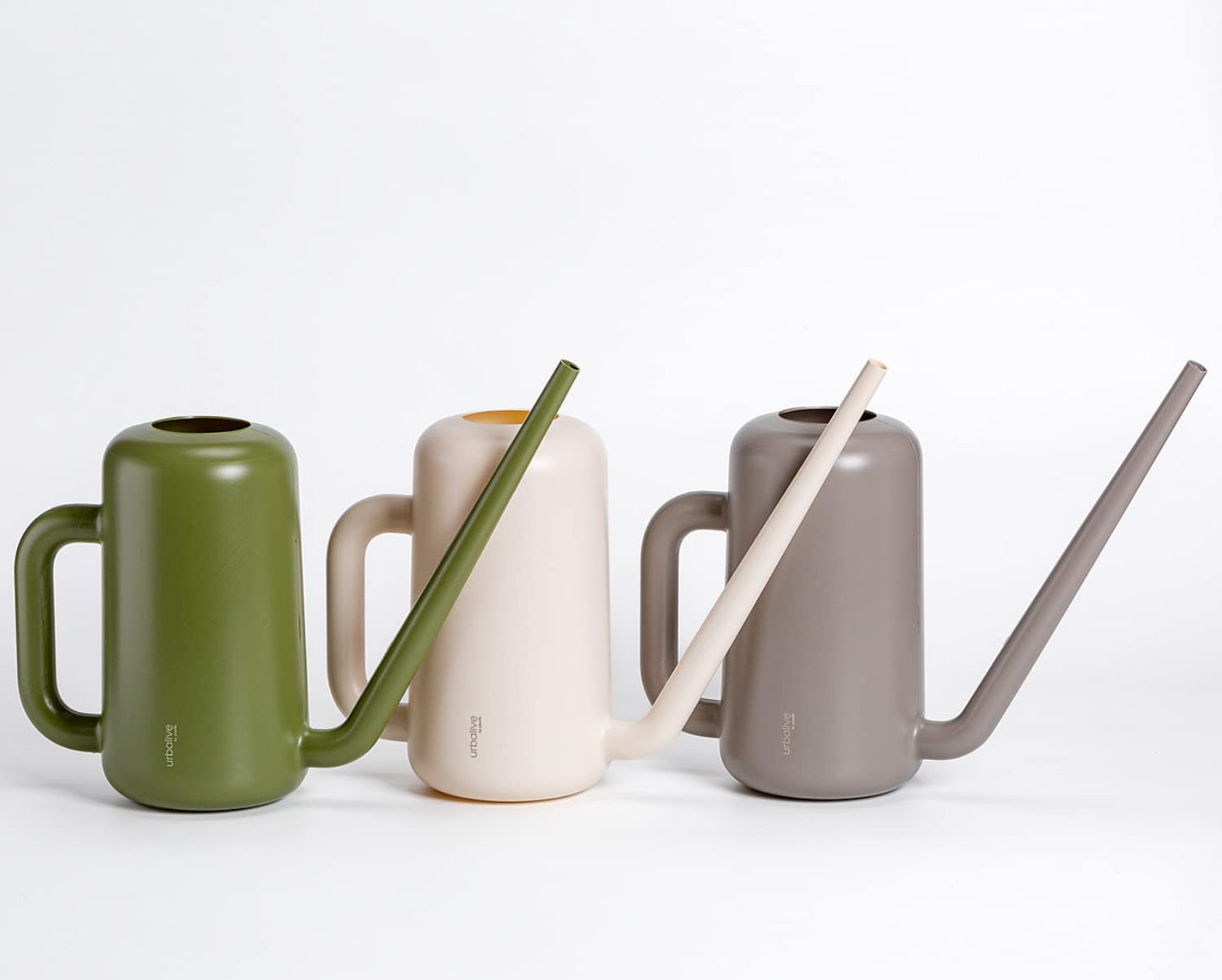 Plastia Gießkanne klein für den Zimmerpflanzen 1,8 L - Blumengießkanne aus recyceltem Kunststoff - Giesskanne mit langem Ausgießer für einfache Bewässerung, Elfenbein