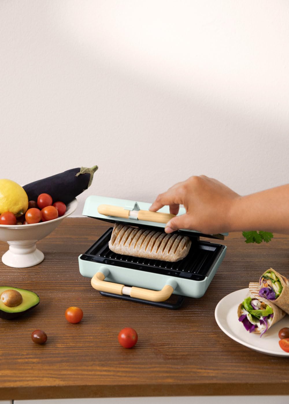 CREATE/STONE STUDIO/Sandwichmaker und Waffeleisen in Rosa-Barbie / 2 austauschbare Antihaftplatten, 1 Scheibe, 100º Offnung, BPA-frei, 105º Öffnung, Cool-Touch-Griff, 600W