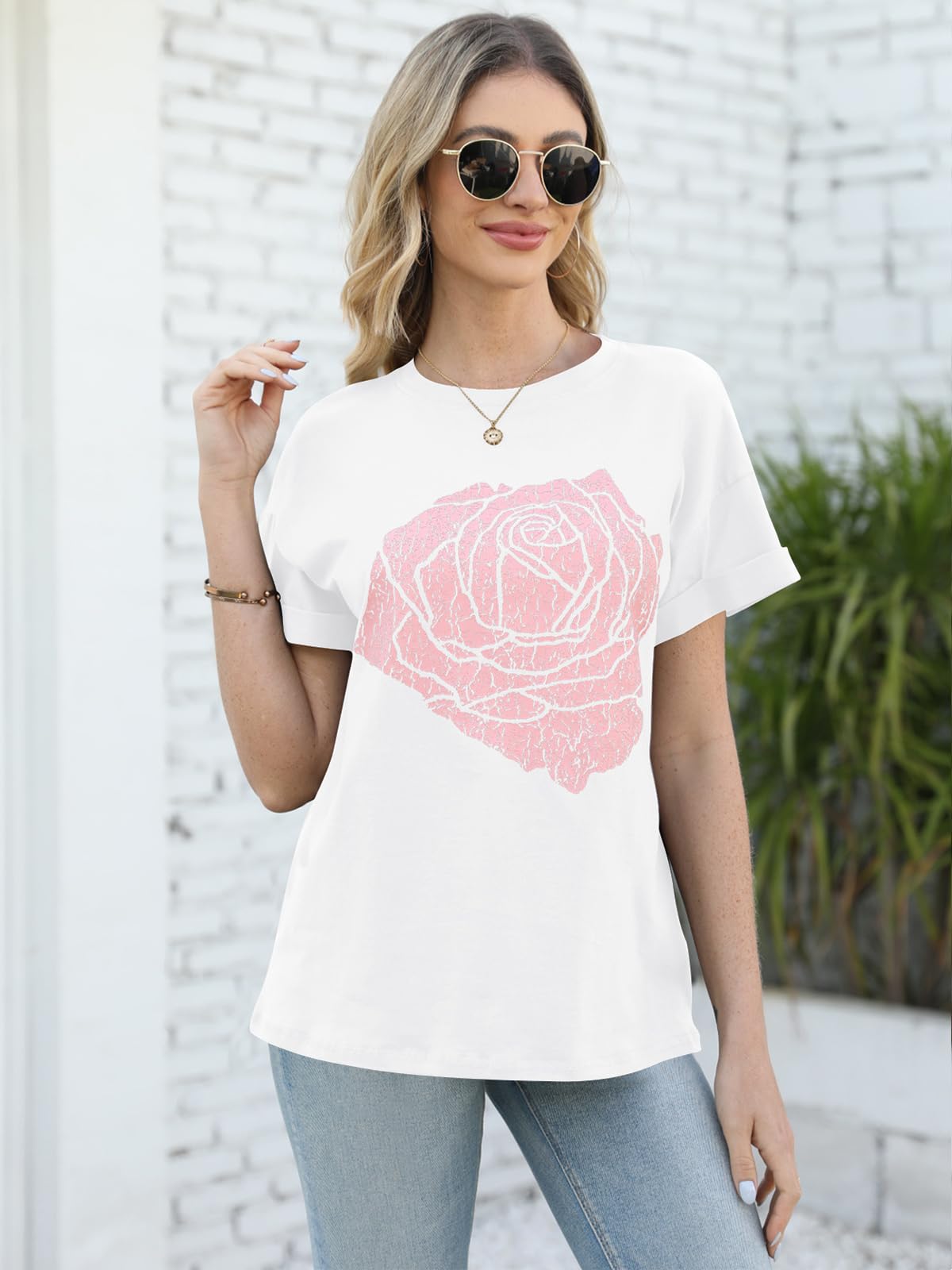 Fisoew Women’s Rose Flower Graphic T-Shirt