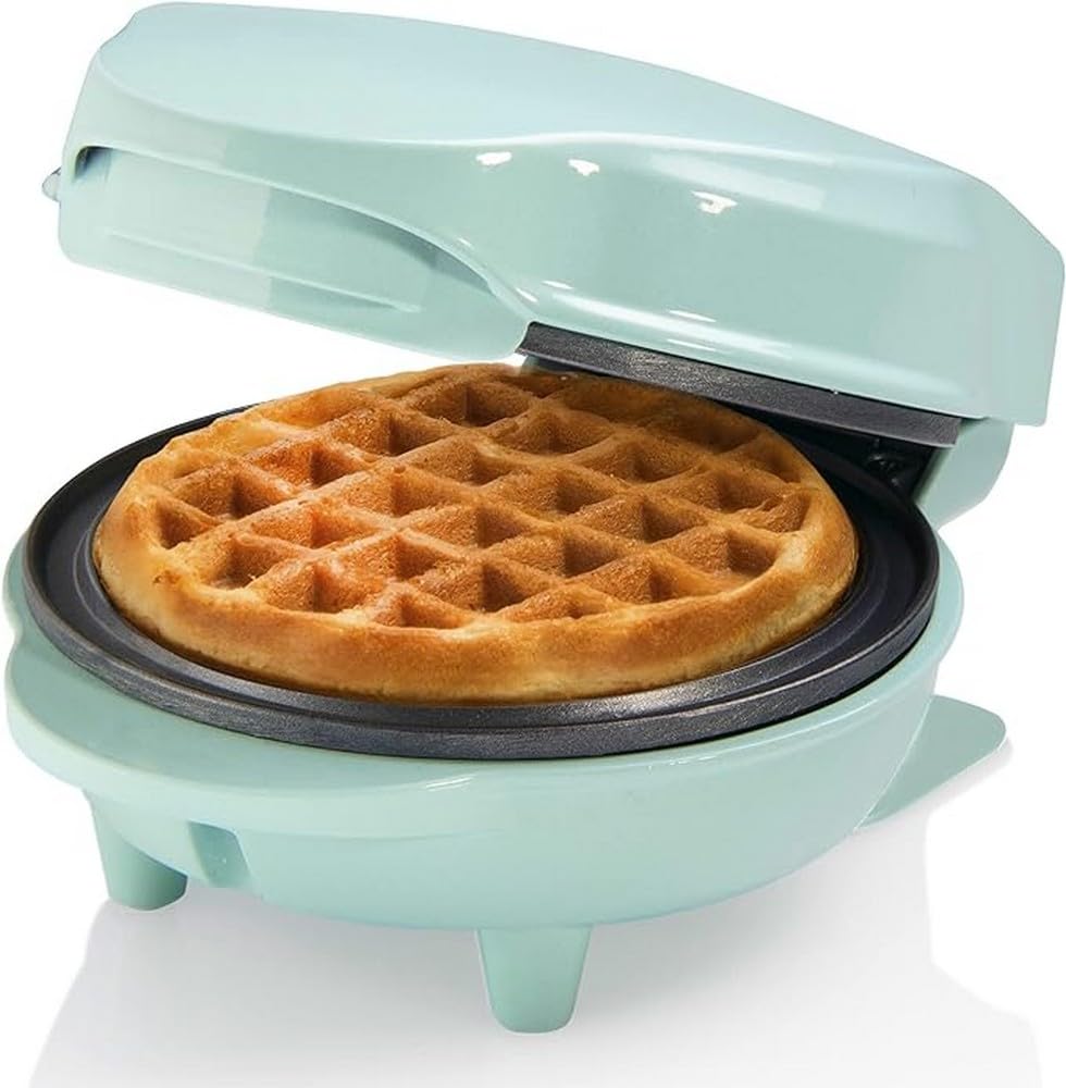 Bestron Mini-Waffeleisen für klassische Waffeln, kleiner Waffelmaker mit Antihaftbeschichtung, für Kindergeburtstage, Familienfeiern, Ostern oder Weihnachten, Retro Design, 550 Watt, Farbe: Rosa