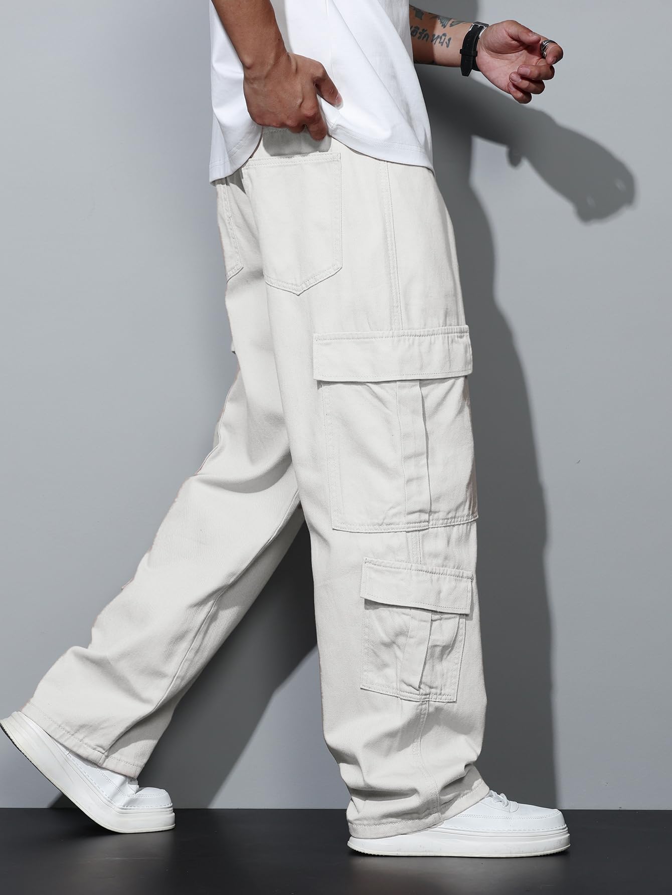 Men’s Casual Streetwear Baggy Cargo Jeans with Pockets