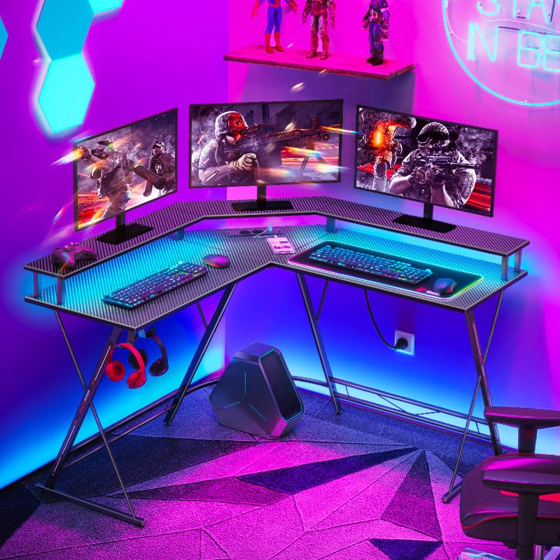 SEVEN WARRIOR Gaming Tisch, Schreibtisch mit LED, Steckdosen, Eckschreibtisch mit Monitorständer, 2 Haken, Ergonomischer Computertisch L Form, 127cm