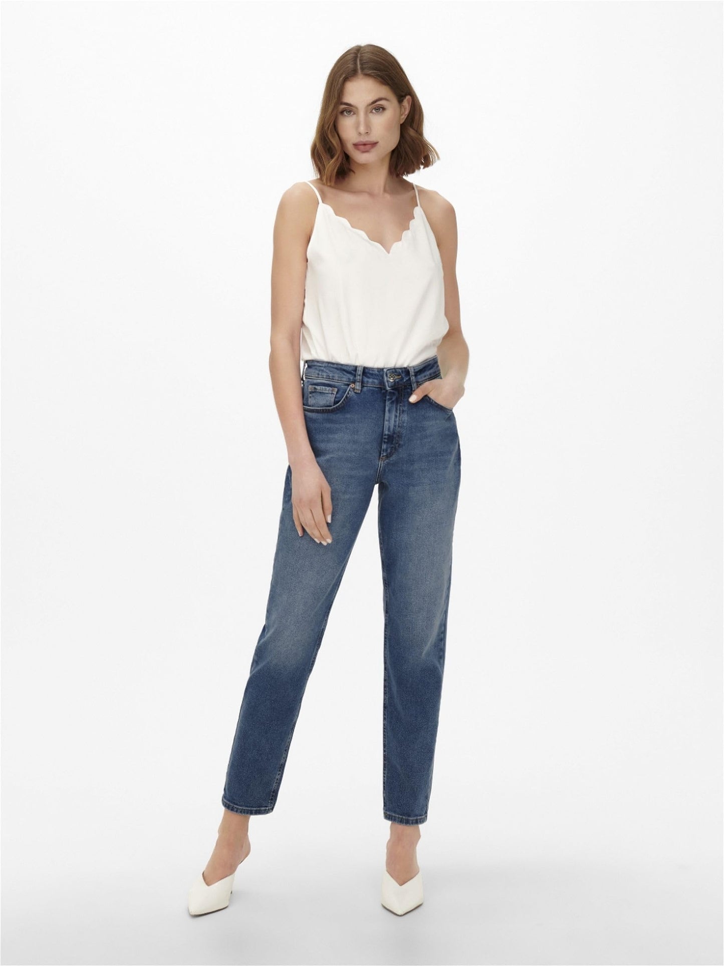 Women’s ONLVENEDA Mom Jeans – High Waist Ankle-Length Denim