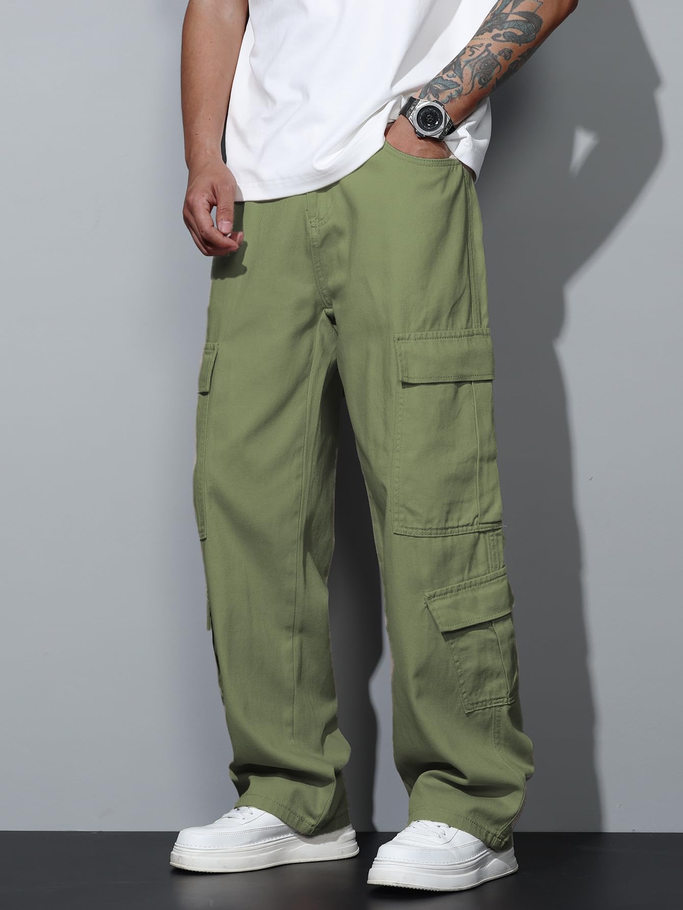 Men’s Casual Streetwear Baggy Cargo Jeans with Pockets