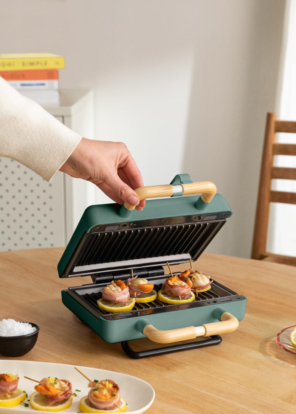 CREATE/STONE STUDIO/Sandwichmaker und Waffeleisen in Rosa-Barbie / 2 austauschbare Antihaftplatten, 1 Scheibe, 100º Offnung, BPA-frei, 105º Öffnung, Cool-Touch-Griff, 600W