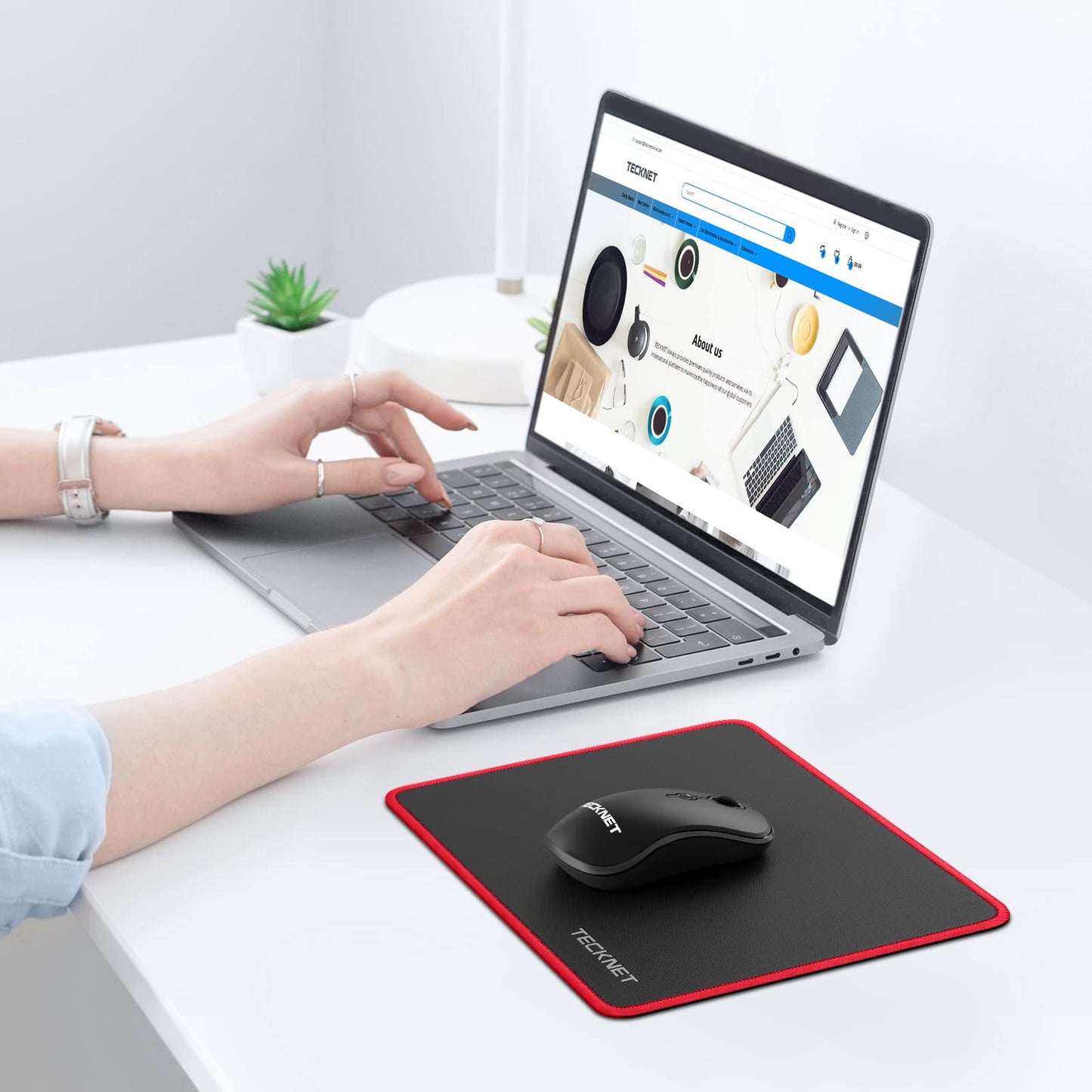 TECKNET Mauspad, 280 x 210 mm Gaming Mousepad mit Wasserdicht und Rutschfester Gummi für PC-Büro, Arbeit, Gaming, Studium, Laptop, Computer, Zuhause-Schwarz