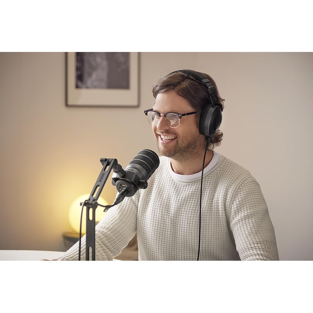 RØDE NT-USB+ Professionelles USB-Mikrofon für Profi-Audioaufnahmen direkt auf dem Computer oder Mobilgerät, schwarz
