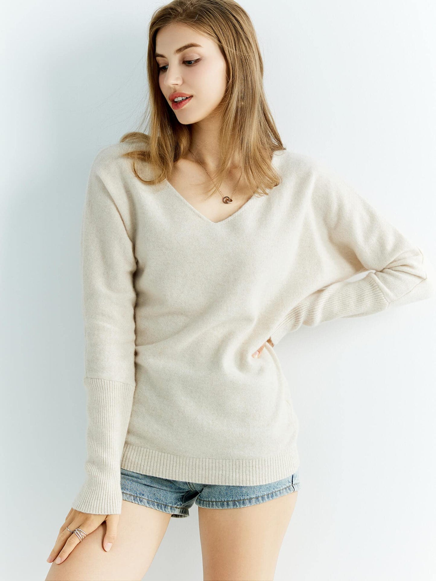 Chanyarn Women’s 100% Merino Wool Sweater – Soft V-Neck Oversized Pullover