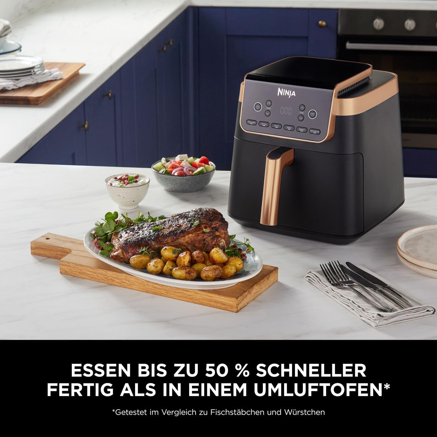 Ninja Heißluftfritteuse MAX PRO, 6,2 L, ölfrei, große Schublade, Rösten, Backen, Air Fry, Antihaftbeschichtet, Spülmaschinenfester Korb & Crisper Gittereinsatz, Silikonzange, Schwarz/Kupfer, AF180EUCP