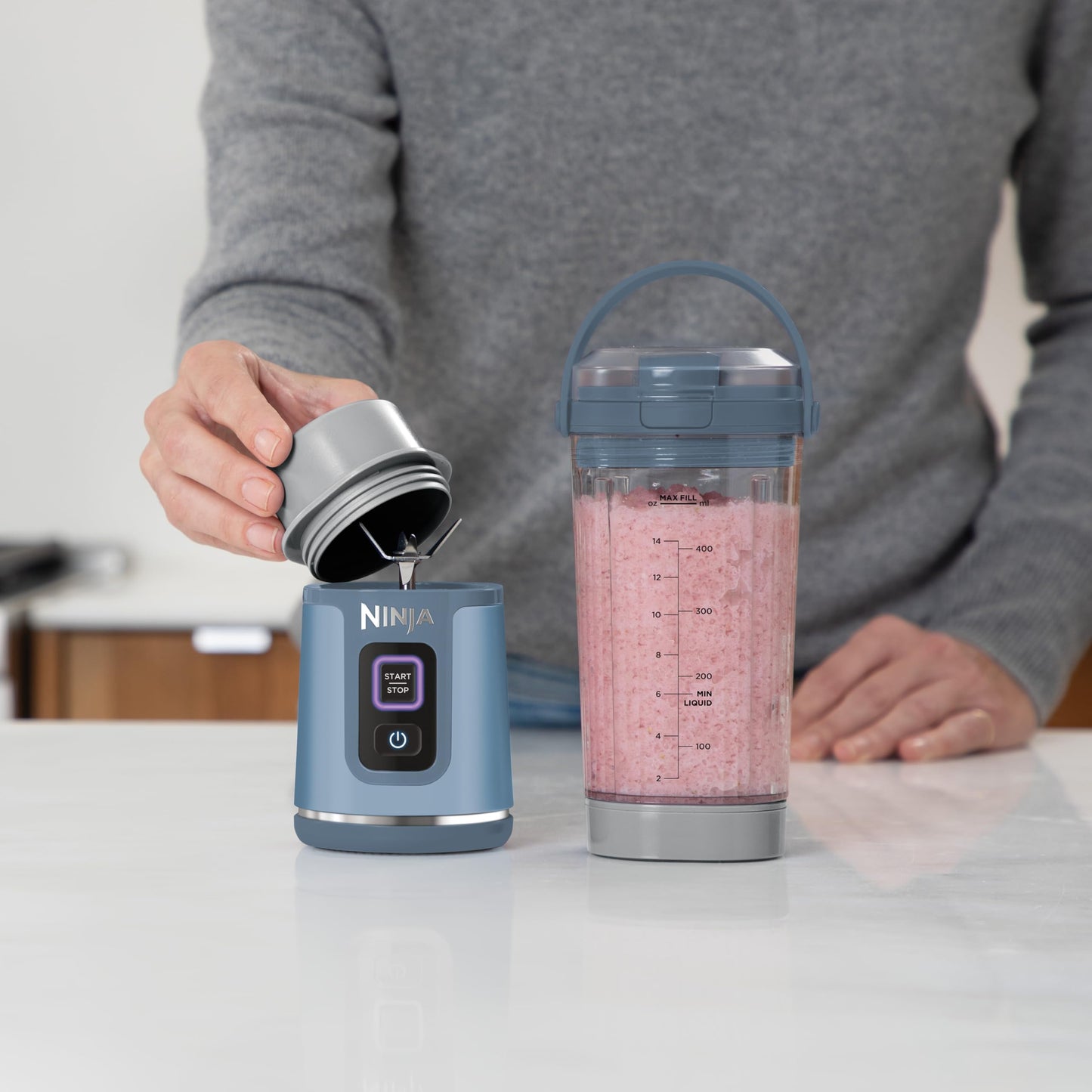 Ninja Blast Tragbarer Mixer / Blender / Smoothie Maker, 530ml Becher, Auslaufsicherer Deckel, Leistungsstarker Mini Standmixer, Kabellos & Wiederaufladbar, Zerkleinert Eis & Obst, Schwarz