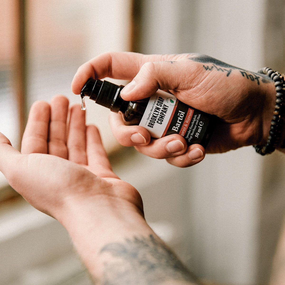 Bartöl (50ml) · BROOKLYN SOAP COMPANY · Beard Oil für Herren· Tägliche Bartpflege für einen weicherer Bart & weniger Jucken ✓