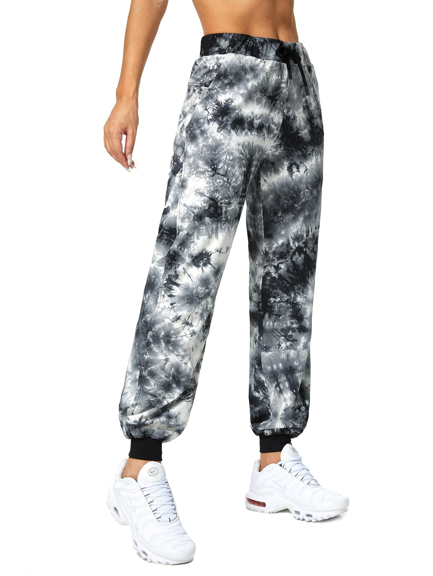 Flatik Women’s Jogging Pants