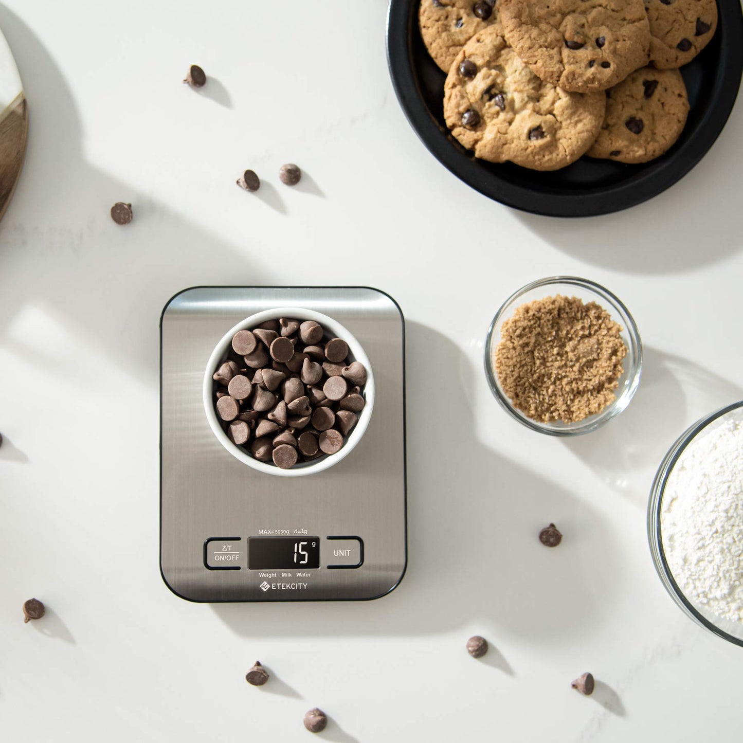 ETEKCITY Küchenwaage, digital 5KG mit großem LCD-Display,Digitalwaage, Briefwaage mit Großer Edelstahl Wiegefläche, Flüssigkeitsmessung, hohe Präzision auf bis zu 1g, Tara-Funktion, Silber