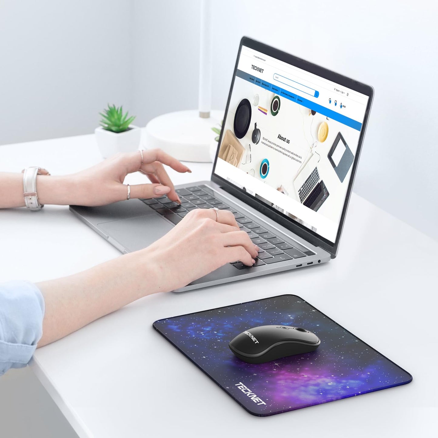 TECKNET Mauspad, 280 x 210 mm Gaming Mousepad mit Wasserdicht und Rutschfester Gummi für PC-Büro, Arbeit, Gaming, Studium, Laptop, Computer, Zuhause-Schwarz
