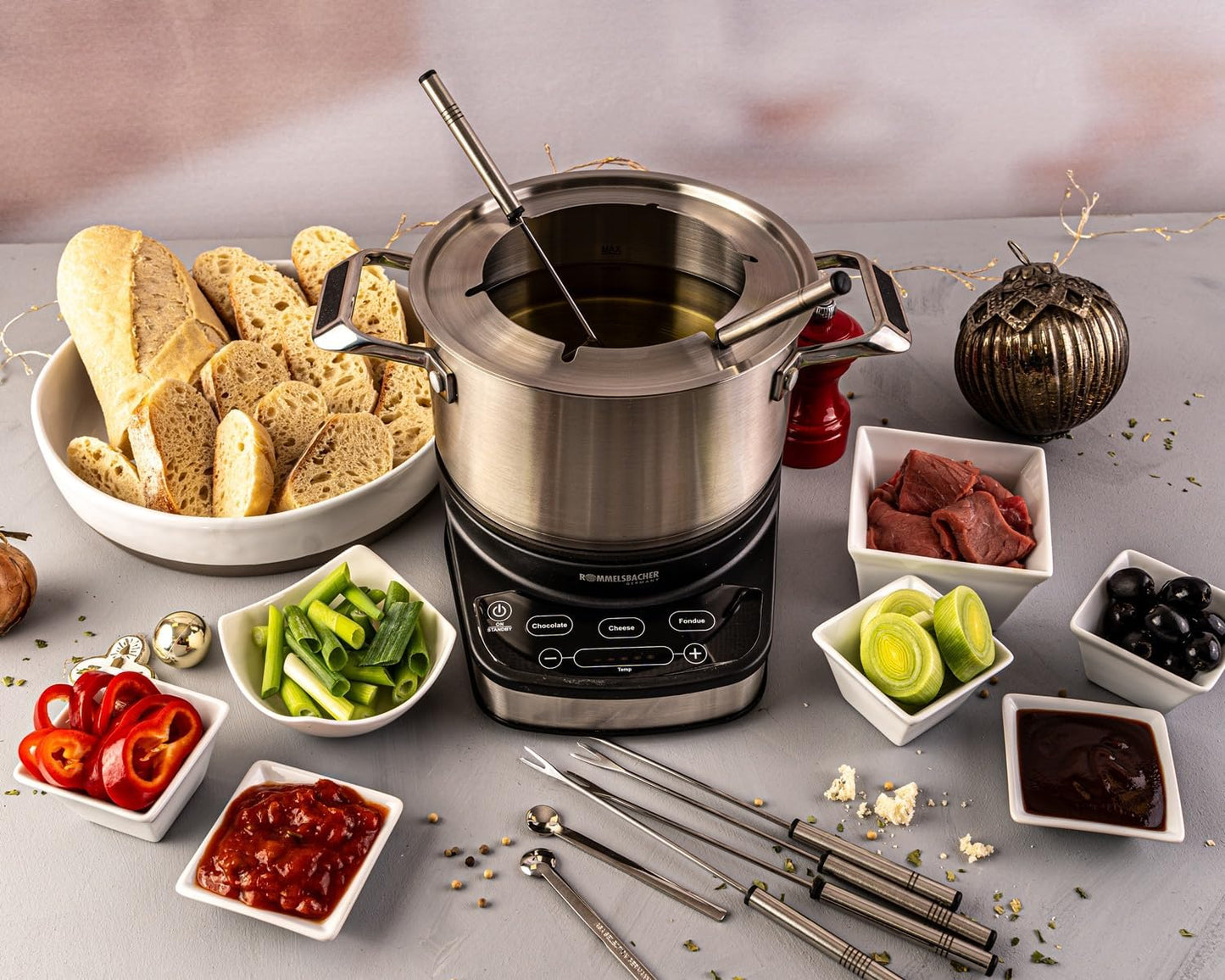 ROMMELSBACHER Electric Fondue Set F 1200 - Fondue Pot Made of Stainless Steel (2.5 Litres), 6 Fondue Forks, 3 Programmes, Extra Long Cable, High Temperature Accuracy, 1200 Watt