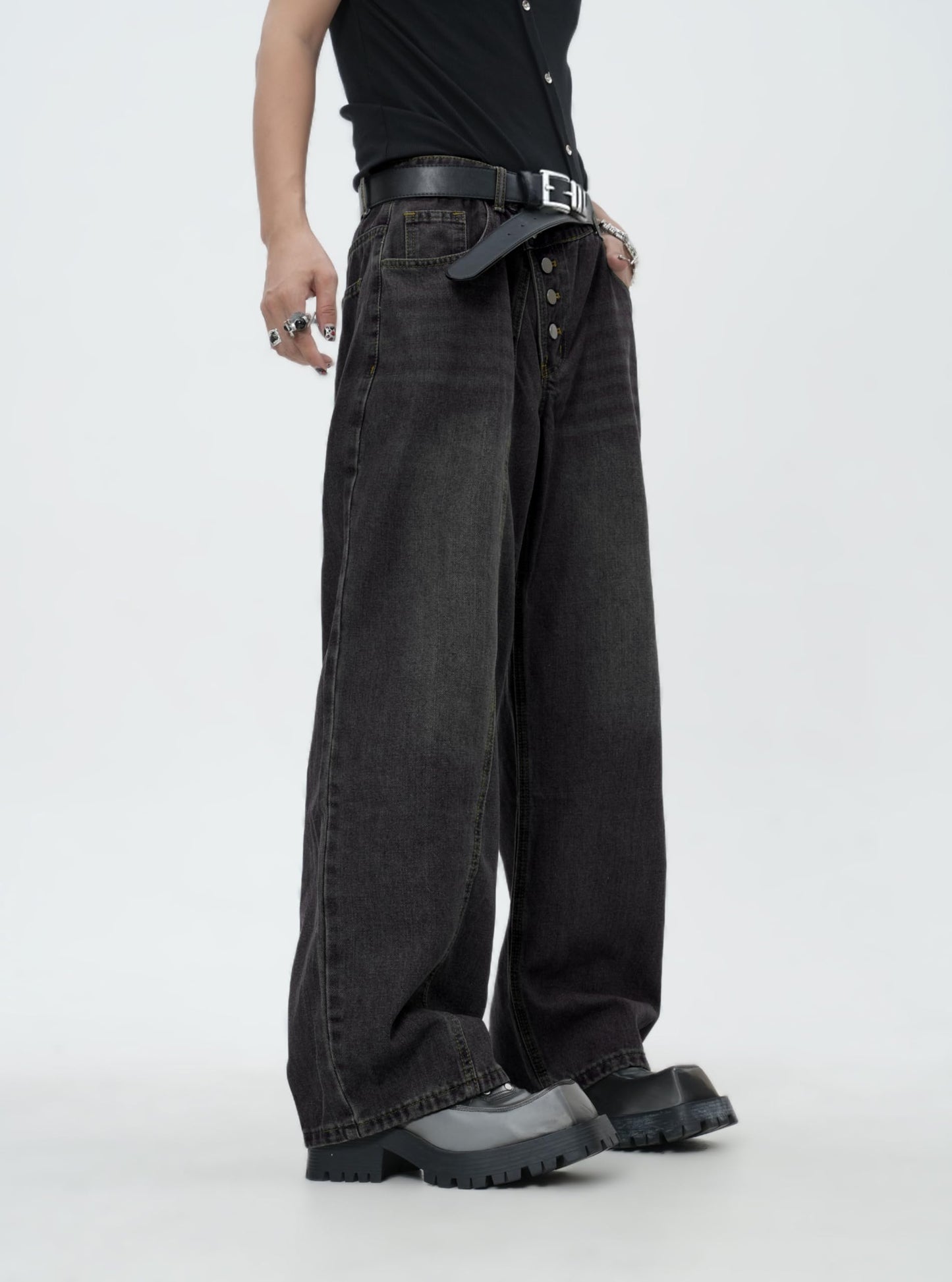 Zewool Men’s Diagonal Button Baggy Jeans