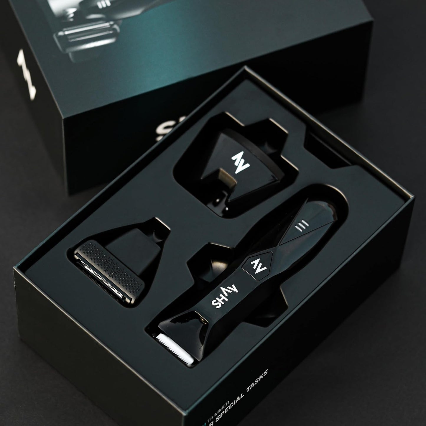 SHAV 2™ CutFree Intimrasierer für Männer Wasserdichter Elektrischer Trimmer Nass/Trocken Haarschneider mit Wechselbarem Keramikklingen-Modul, Bodygroomer für Intim und Körperhaar Männerpflege Rasierer