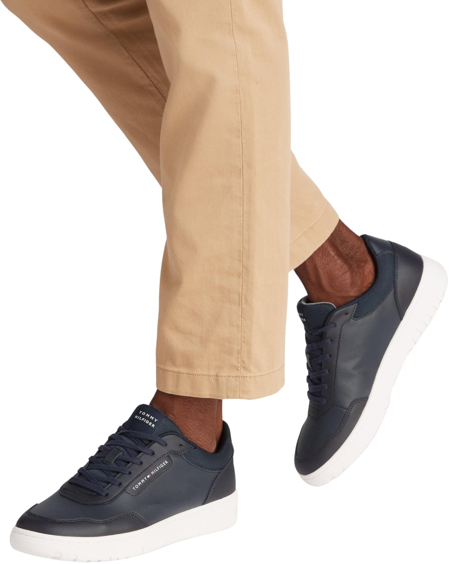 TOMMY HILFIGER Men’s Leather Low Top Sneakers