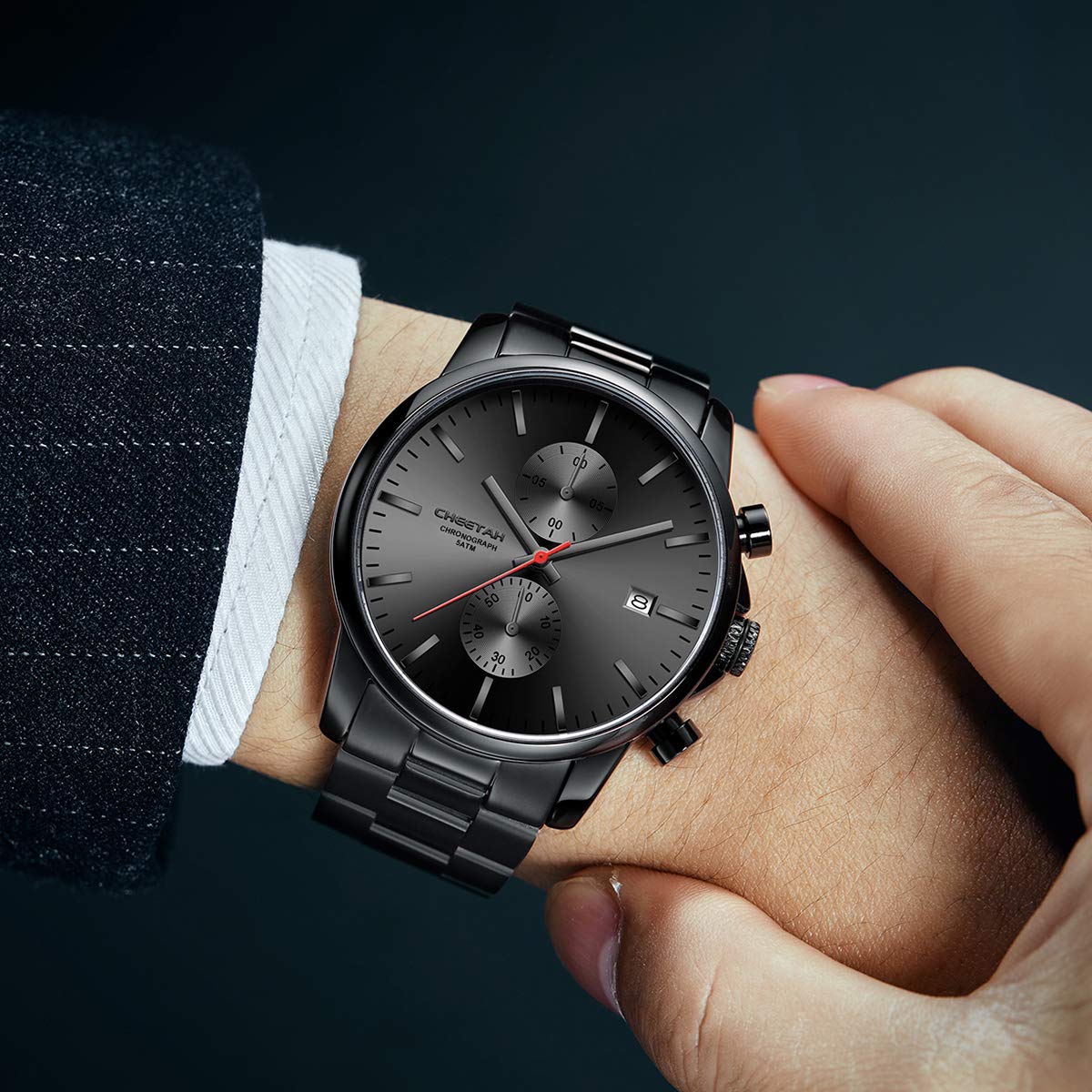 Herrenuhren mit lässiger wasserdichter Chronographen Quarzuhr aus Edelstahl und Metall, Auto Date in farbenfrohen Zeigern