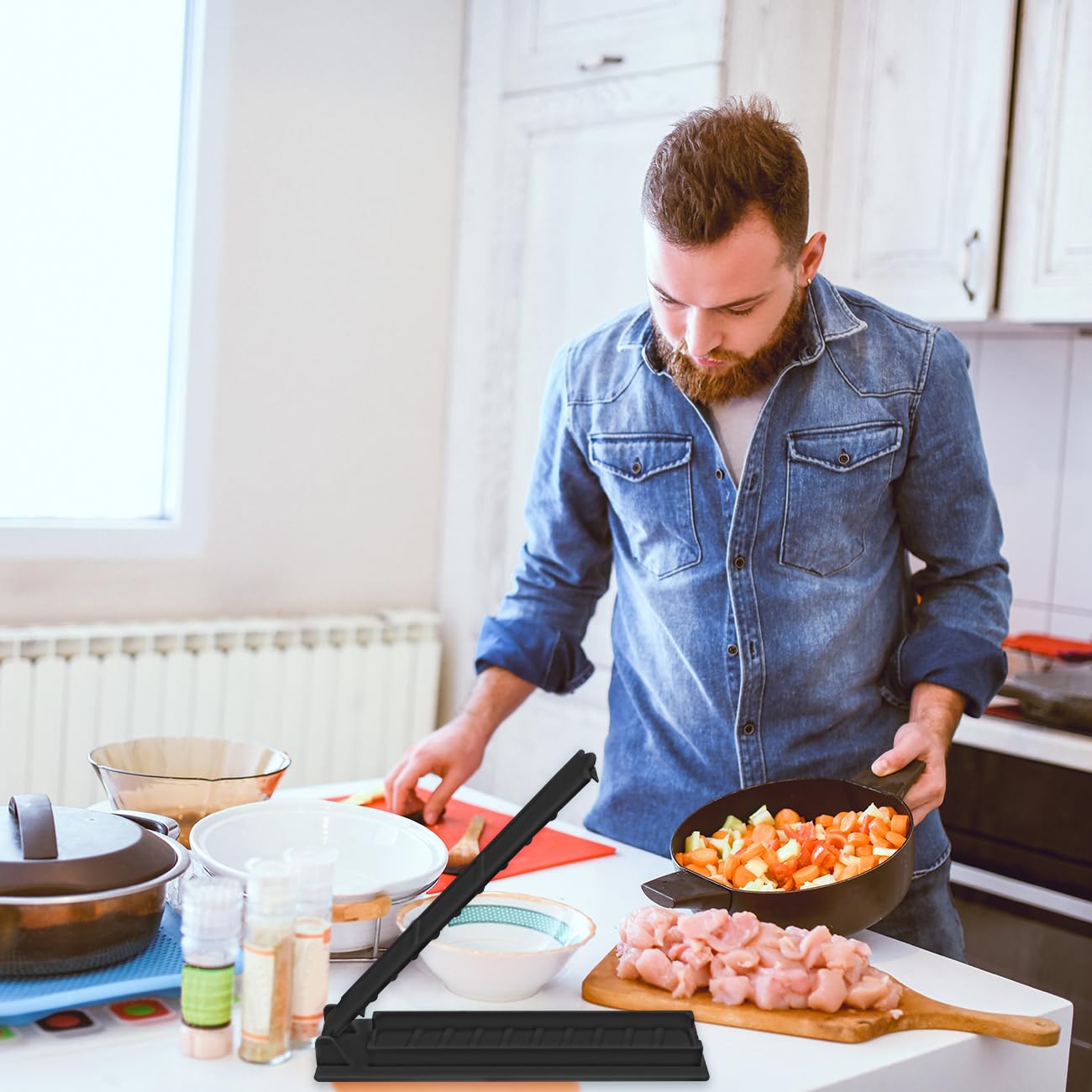 PAXLINSEN Großer Kebab Maker Kunststoff Presse mit 6 Edelstahl Spieße und 1 Schäler, Kabob Spieße Barbecue Maschine Maker Form, tragbare einfach zu bedienen Kebabs Wesentliche Grillen Werkzeug