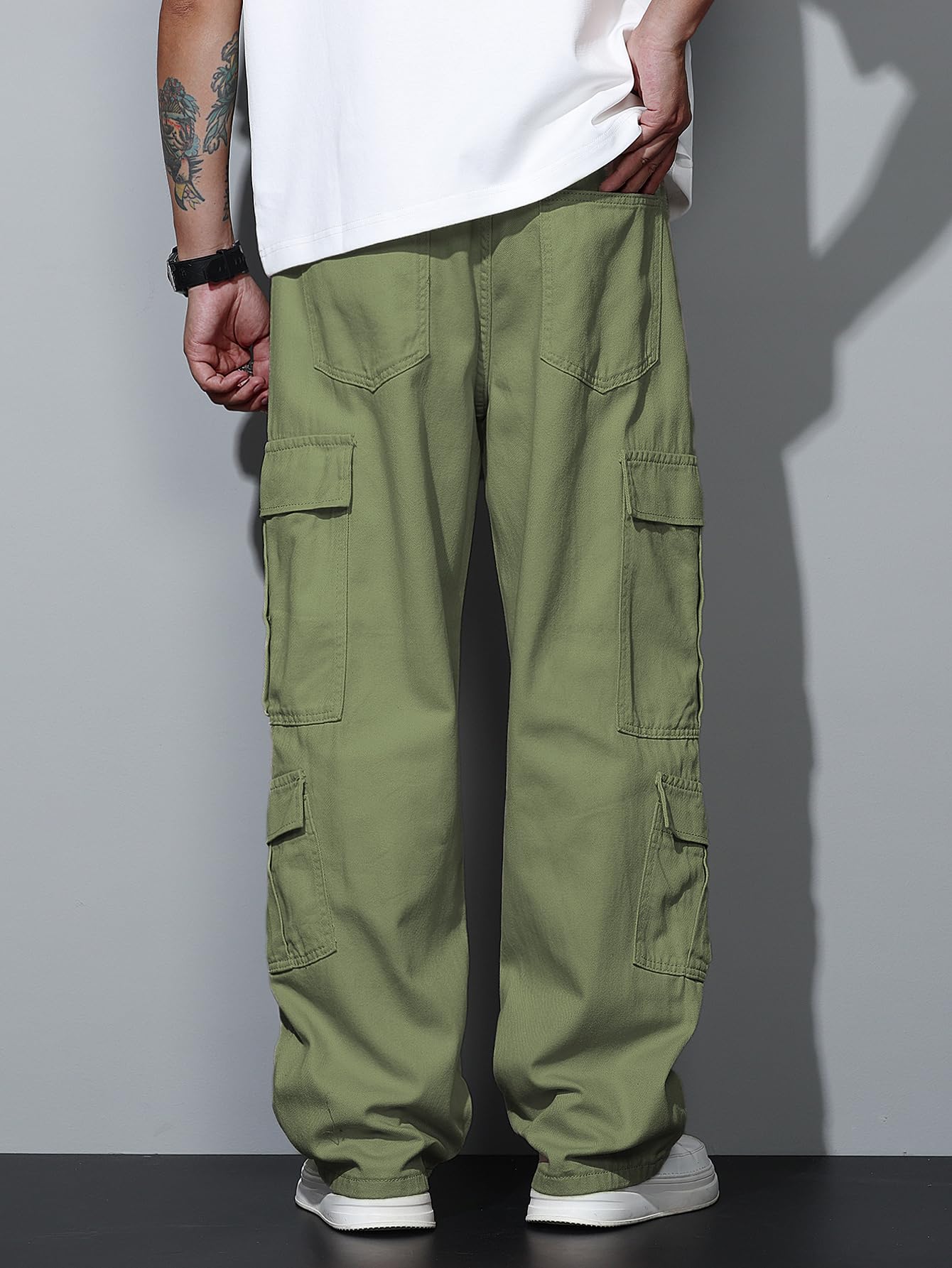 Men’s Casual Streetwear Baggy Cargo Jeans with Pockets