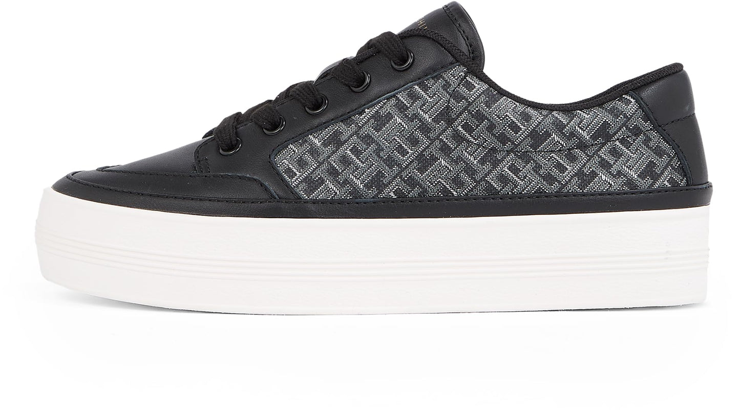 Tommy Hilfiger Women’s Vulcanized Sneaker