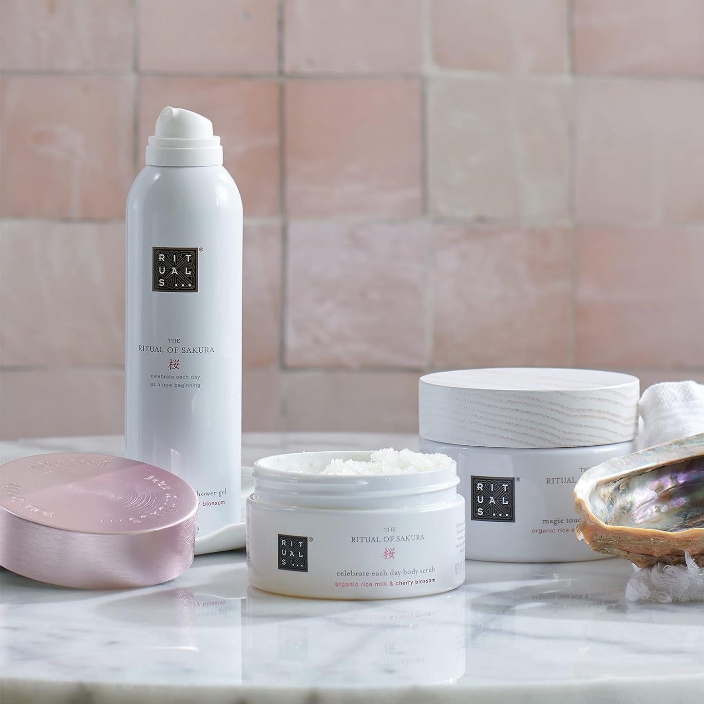 RITUALS Gift Set for Women The Ritual of Sakura (Sample Size) Nourishing & Skin-Renewing Care with Rice Milk & Cherry Blossom