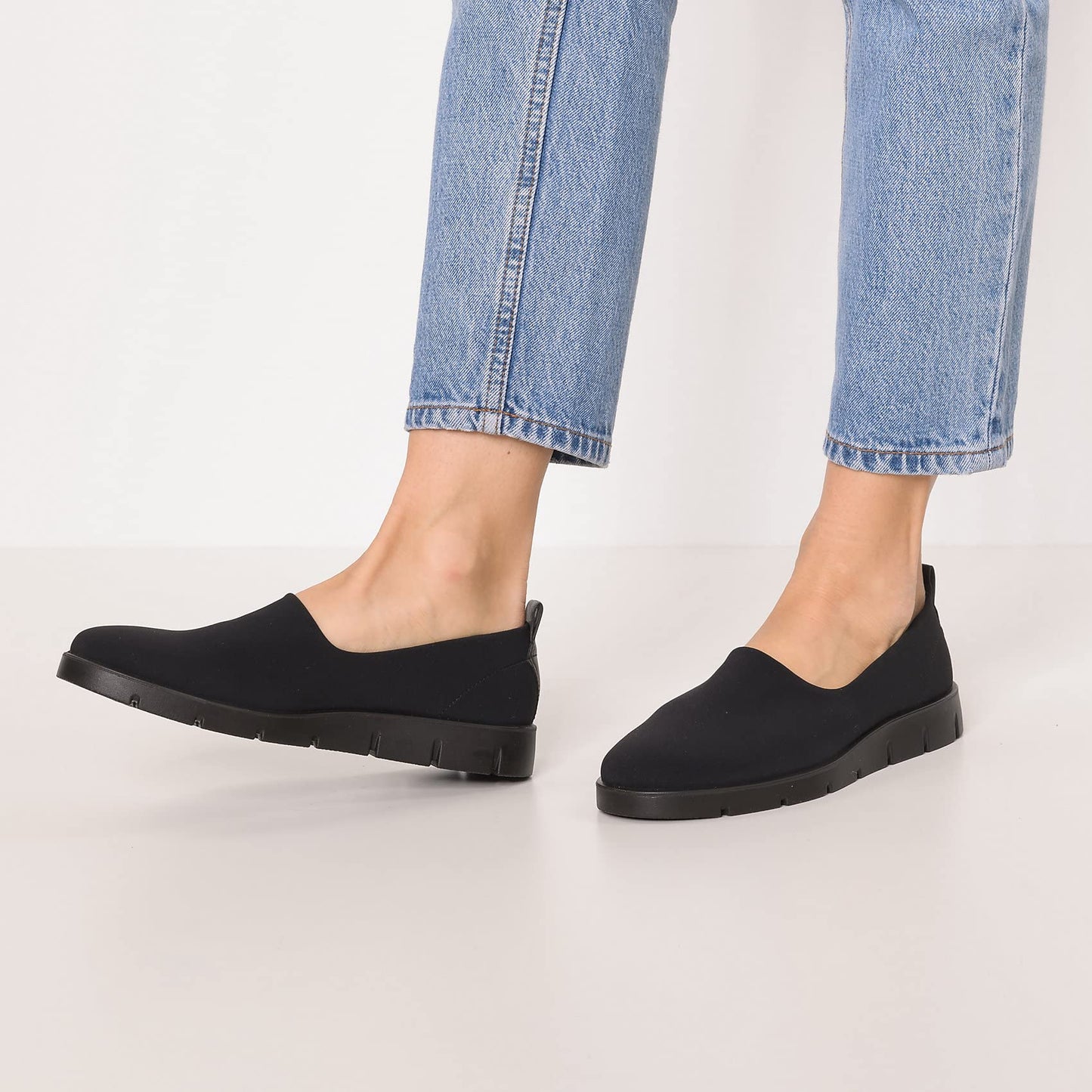 ECCO Women's Bella Short Boots – Flexible, Breathable Leather & Textile Design