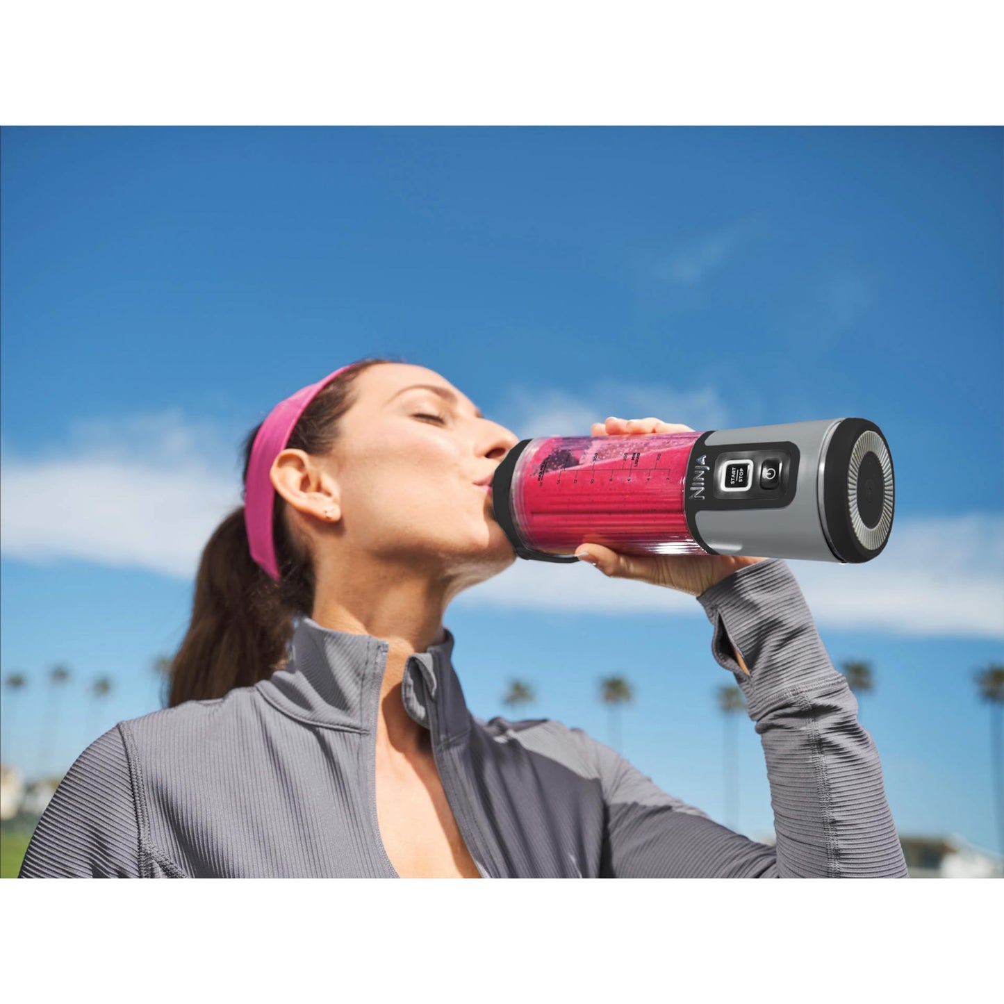 Ninja Blast Tragbarer Mixer / Blender / Smoothie Maker, 530ml Becher, Auslaufsicherer Deckel, Leistungsstarker Mini Standmixer, Kabellos & Wiederaufladbar, Zerkleinert Eis & Obst, Schwarz