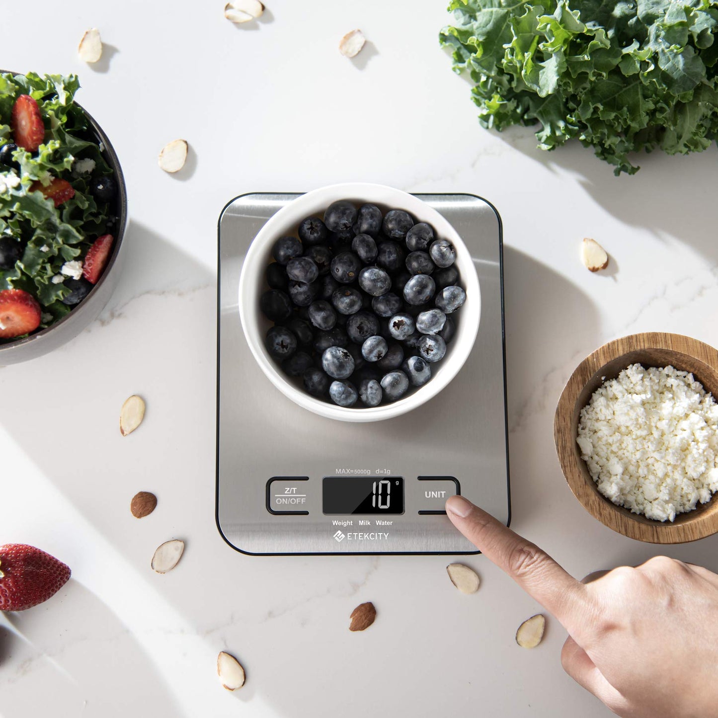 ETEKCITY Küchenwaage, digital 5KG mit großem LCD-Display,Digitalwaage, Briefwaage mit Großer Edelstahl Wiegefläche, Flüssigkeitsmessung, hohe Präzision auf bis zu 1g, Tara-Funktion, Silber