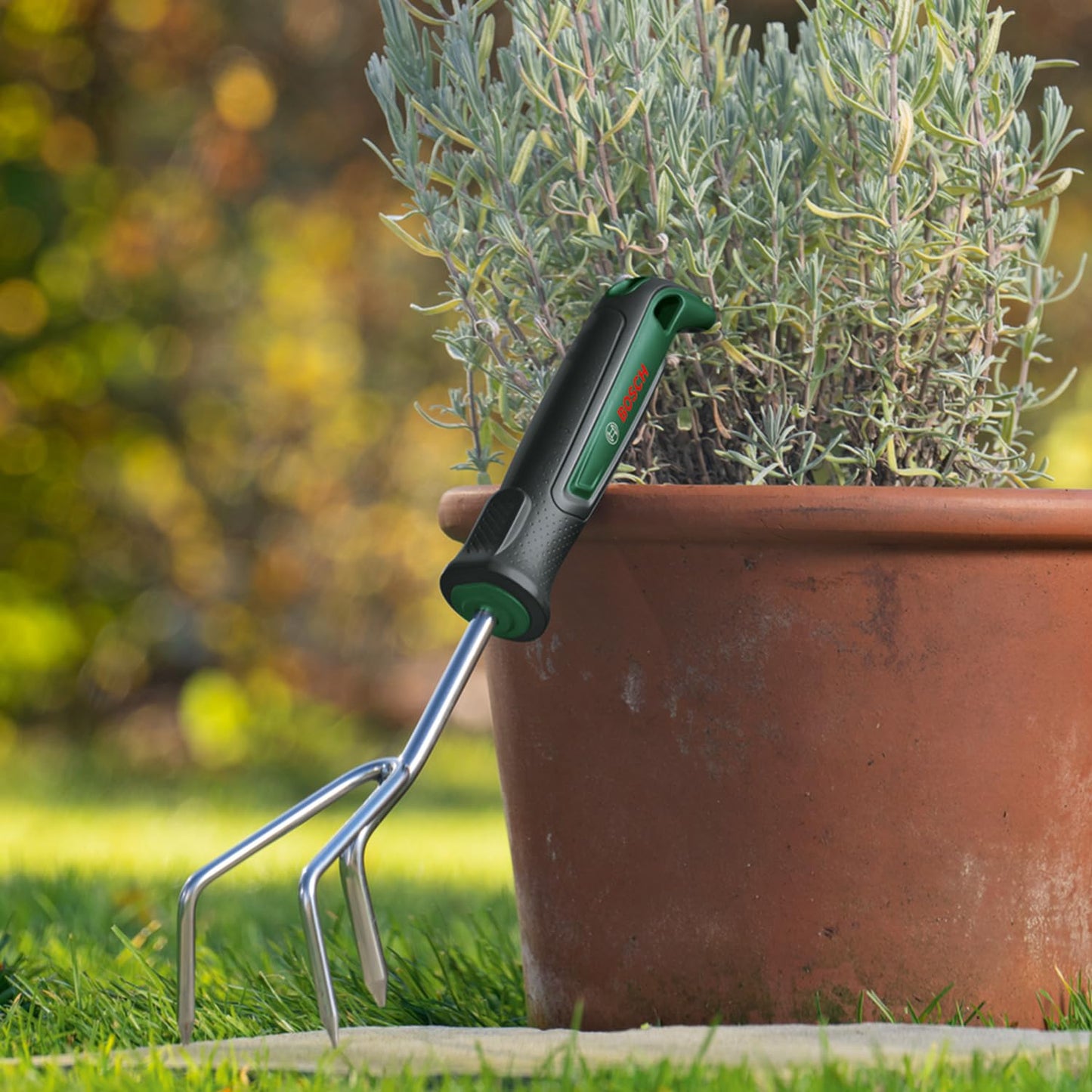 Bosch Garden Handwerkzeug Handrechen (zum Jäten und Entfernen von Gartenabfall, robust, Edelstahl, Softgrip Handgriff, ergonomisch)
