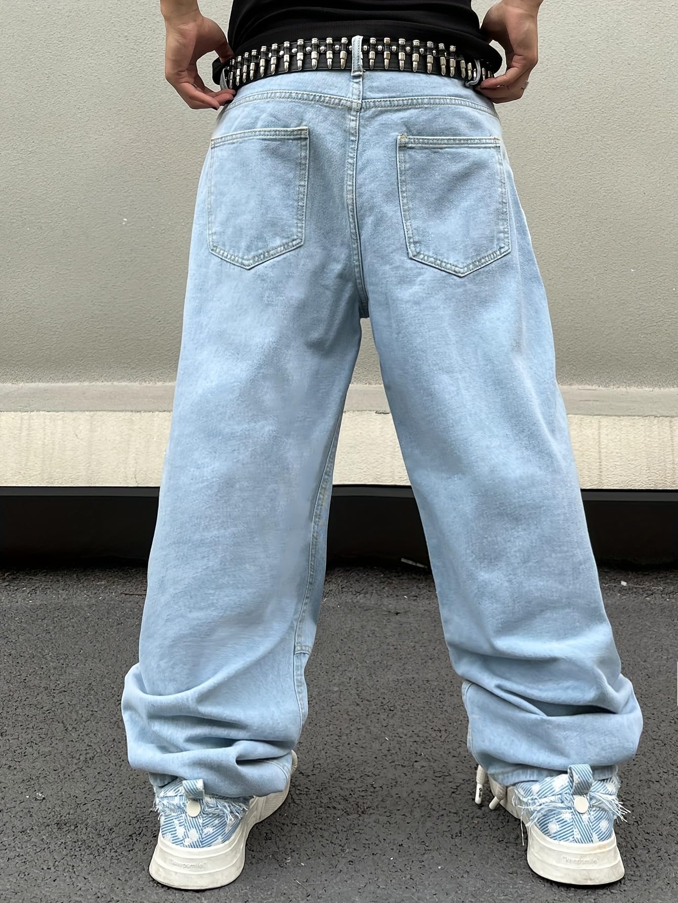 Zewool Men’s Baggy Jeans with Daisy Embroidery