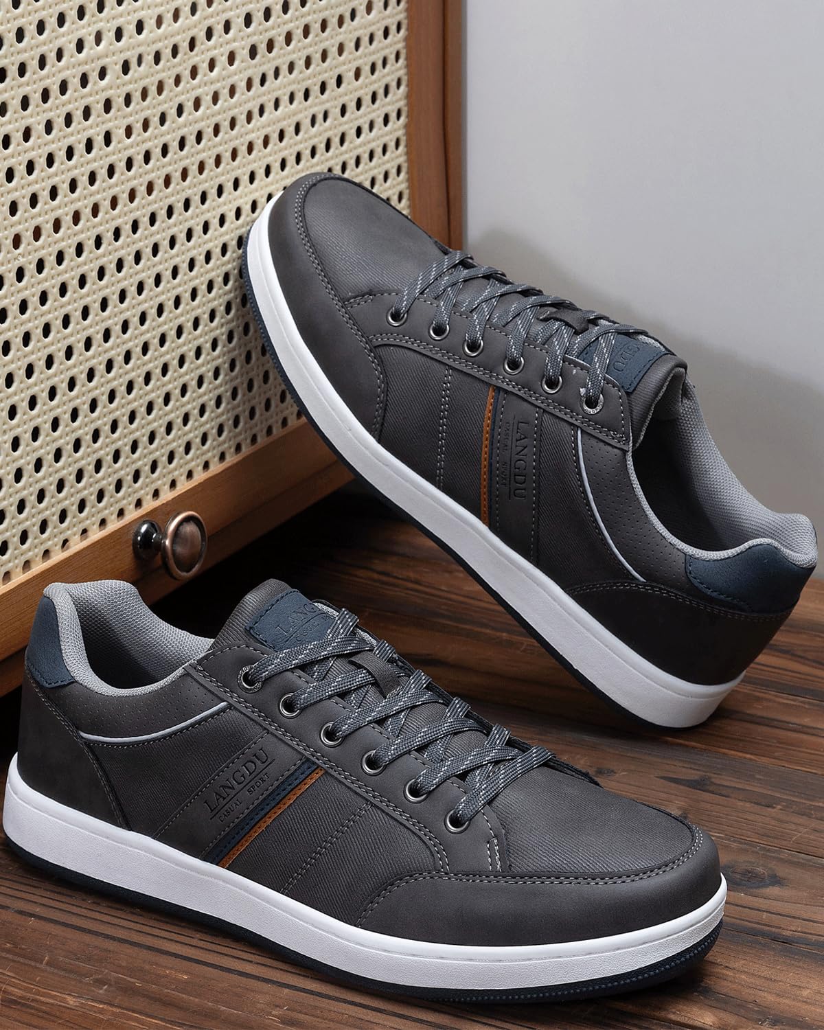 LANGDU Men’s Casual Sneakers – Lightweight Breathable Walking Sports Shoes