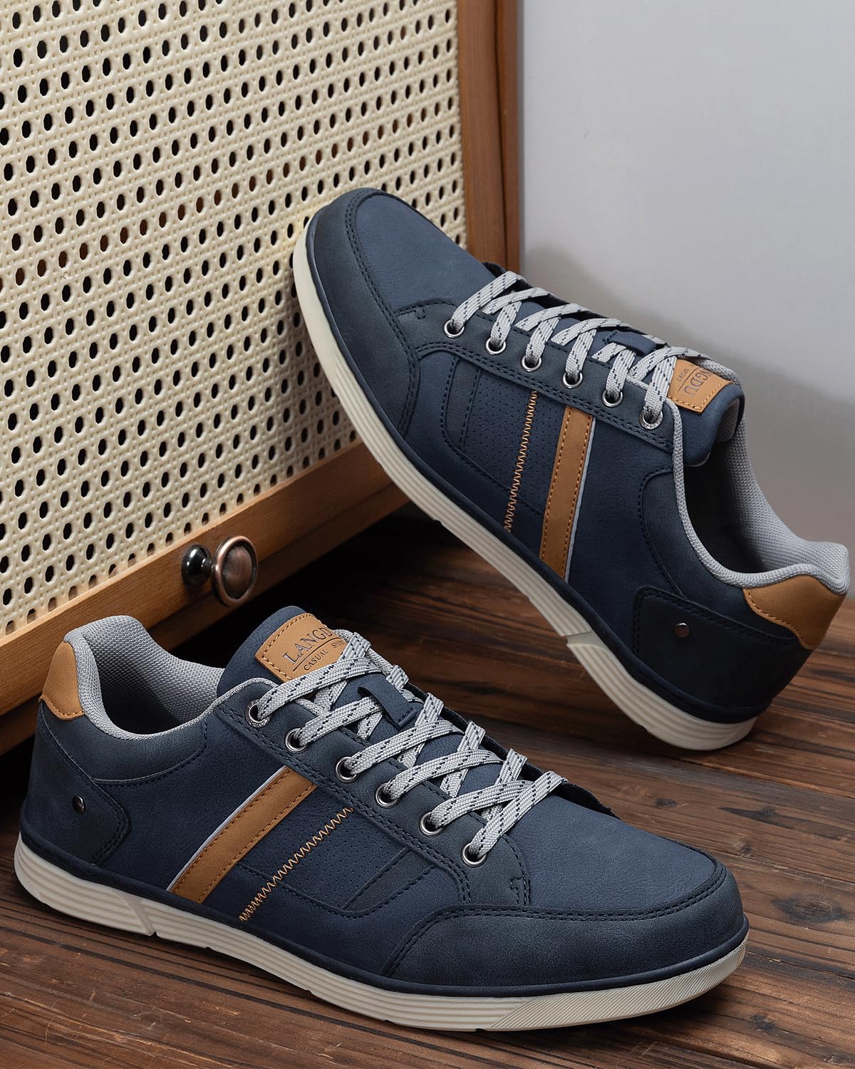 LANGDU Men’s Casual Sneakers – Lightweight Breathable Walking Sports Shoes