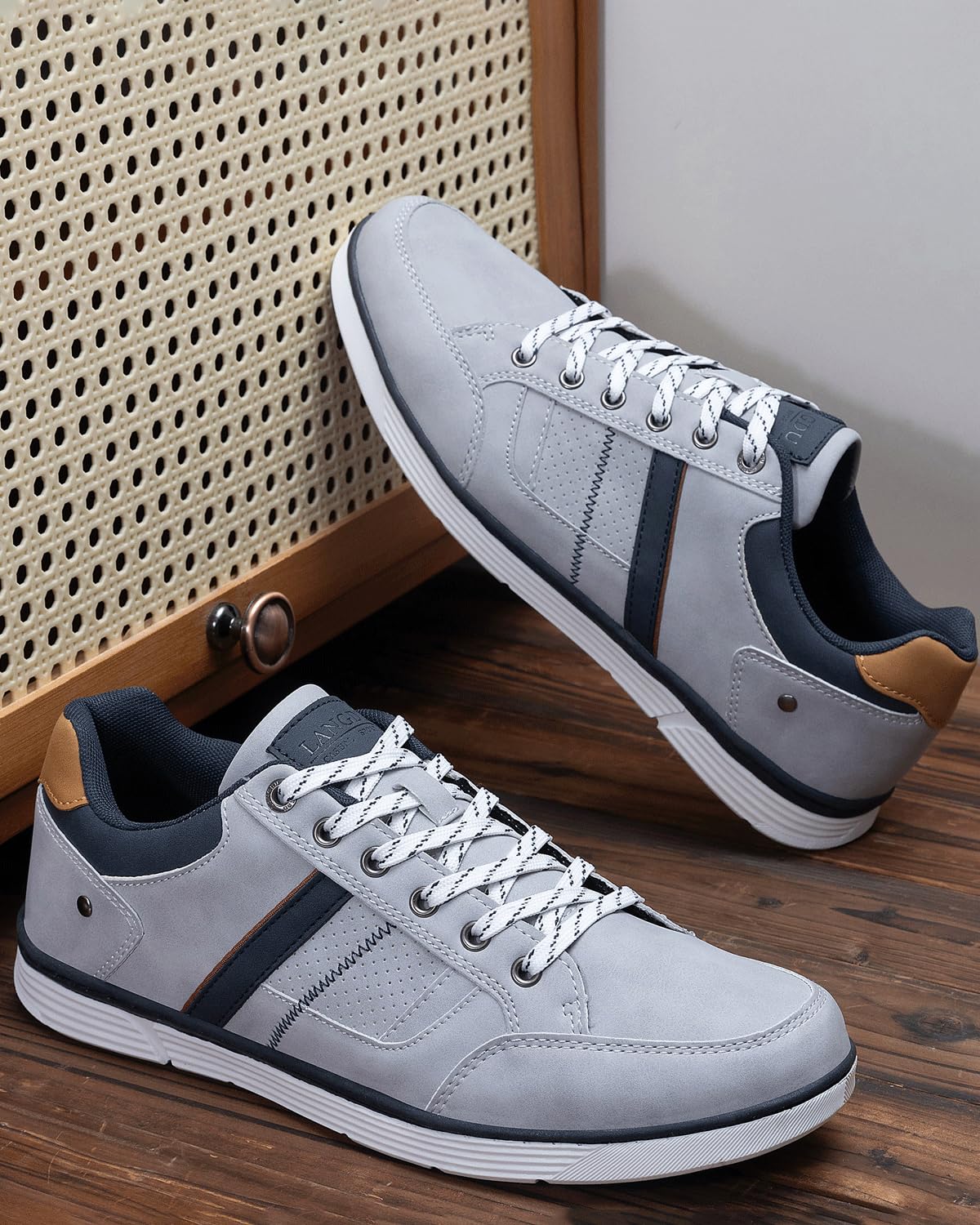 LANGDU Men’s Casual Sneakers – Lightweight Breathable Walking Sports Shoes