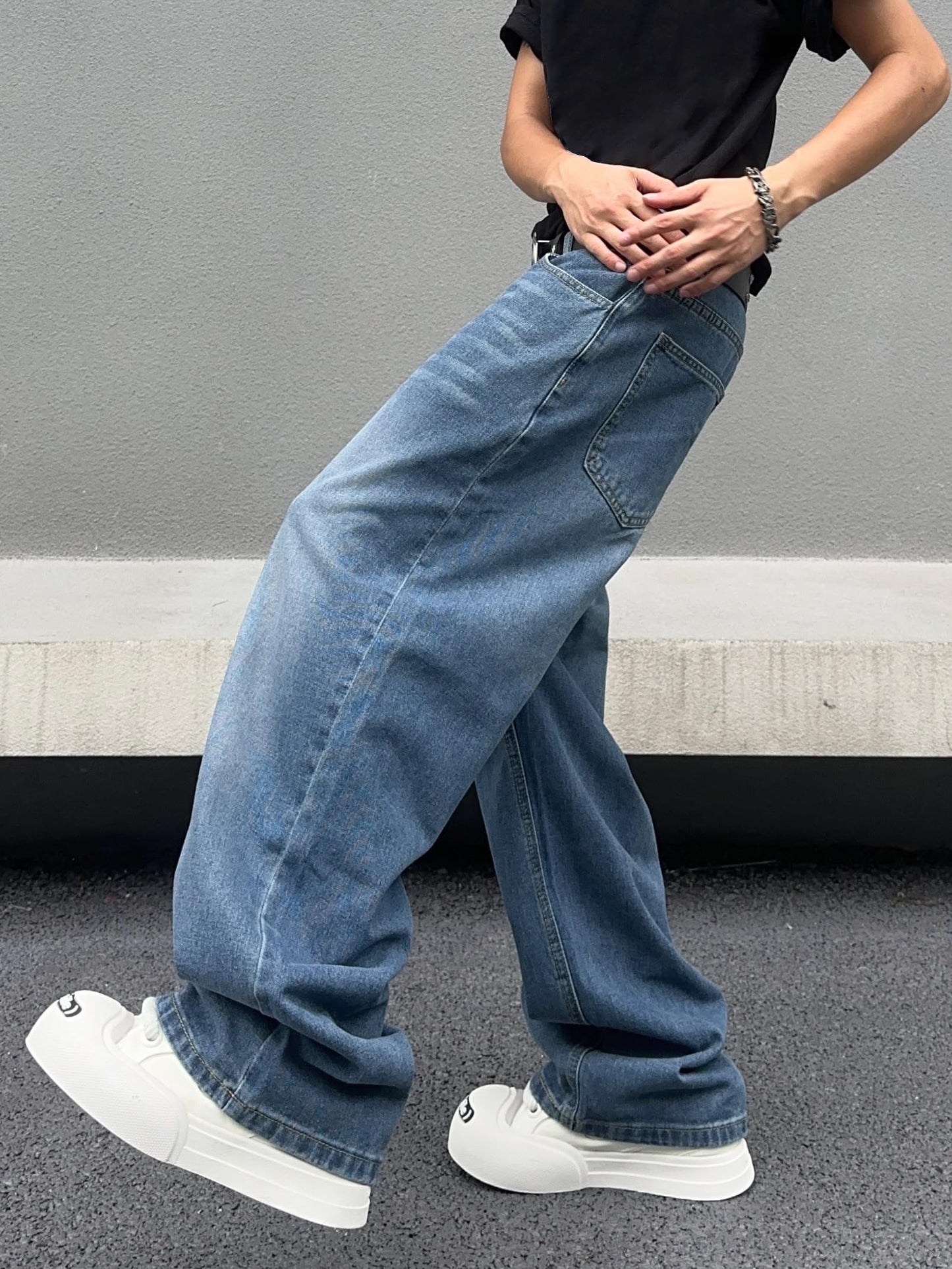 Zewool Men’s Diagonal Button Baggy Jeans