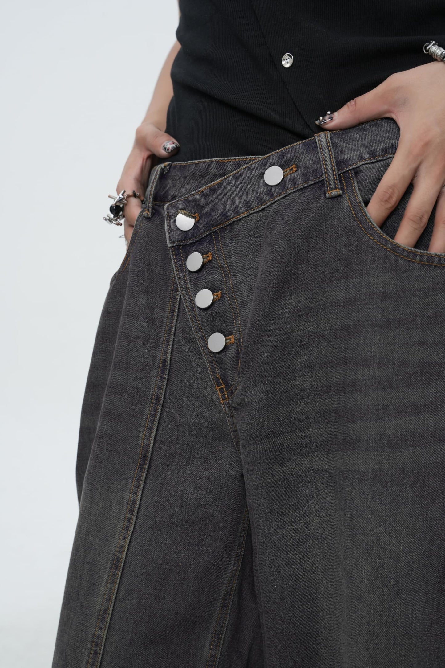 Zewool Men’s Diagonal Button Baggy Jeans