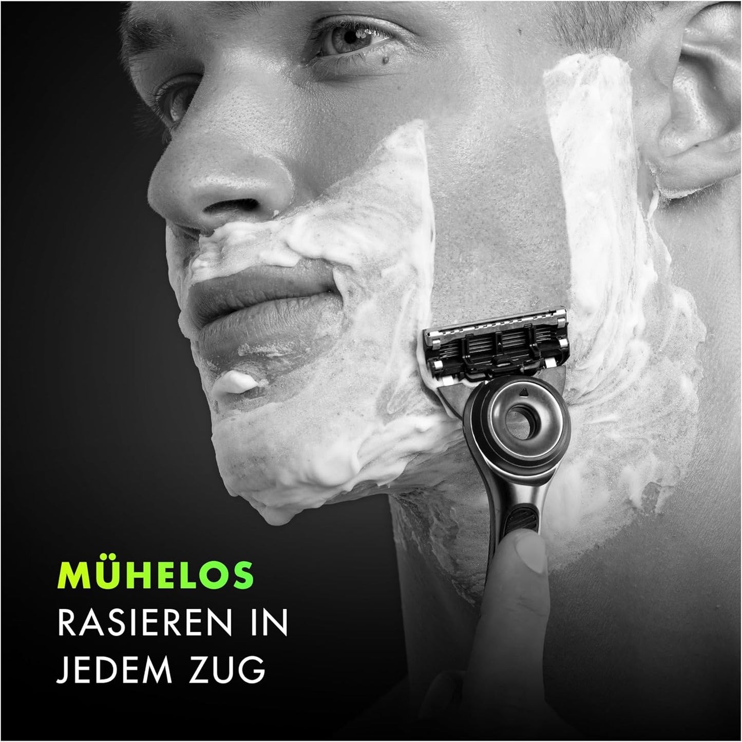 Gillette Labs Nassrasierer Herren, Rasierer mit Reinigungs-Element + Reise-Etui zur Aufbewahrung für unterwegs + 5 Rasierklingen, Geschenk für Männer, Premium-Magnetdock, 1 stück (1er Pack)