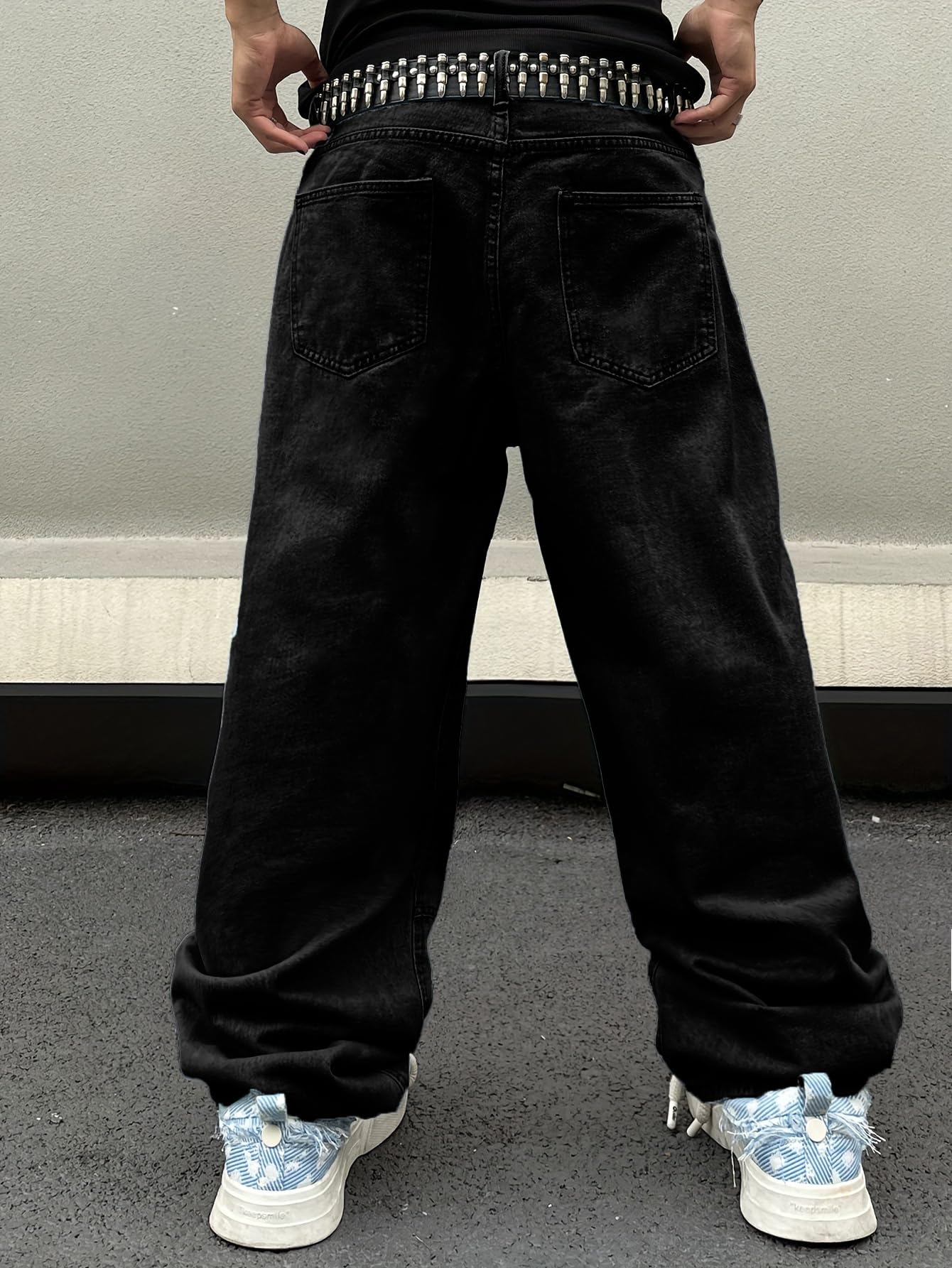 Zewool Men’s Baggy Jeans with Daisy Embroidery