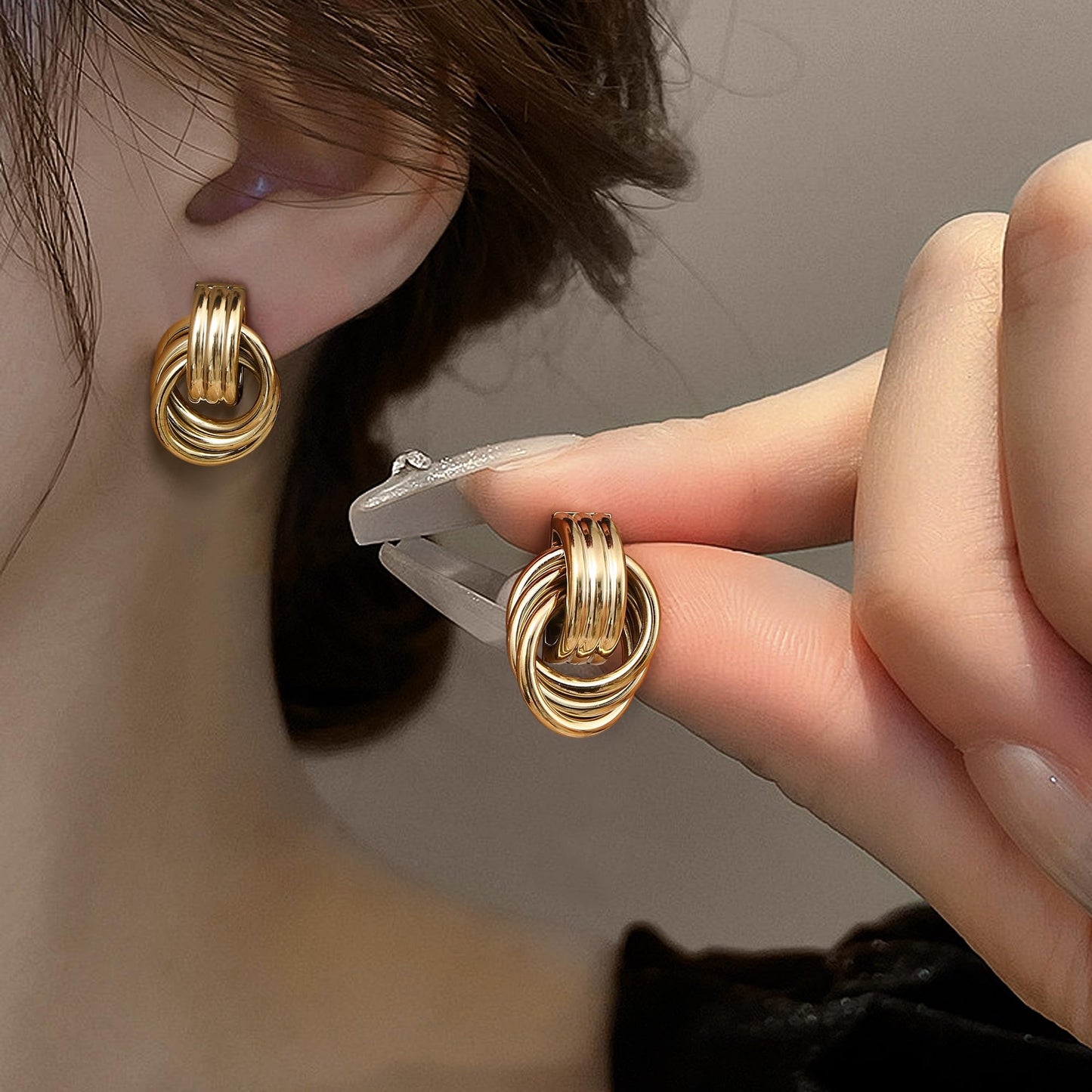 Dochais Knot Drop Earrings