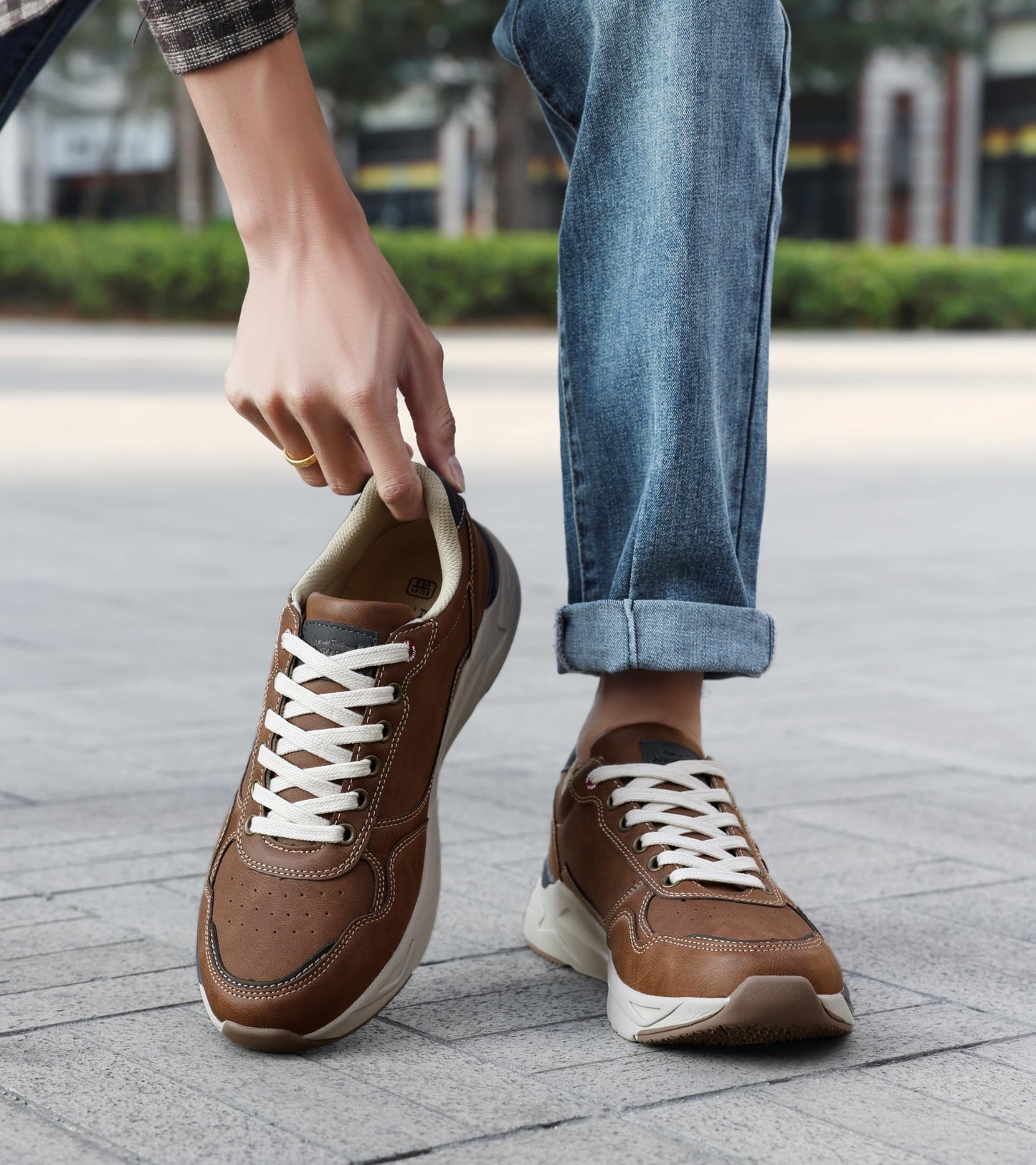 ARRIGO BELLO Men’s Lightweight Sneakers – Breathable Walking & Outdoor Sports Shoes