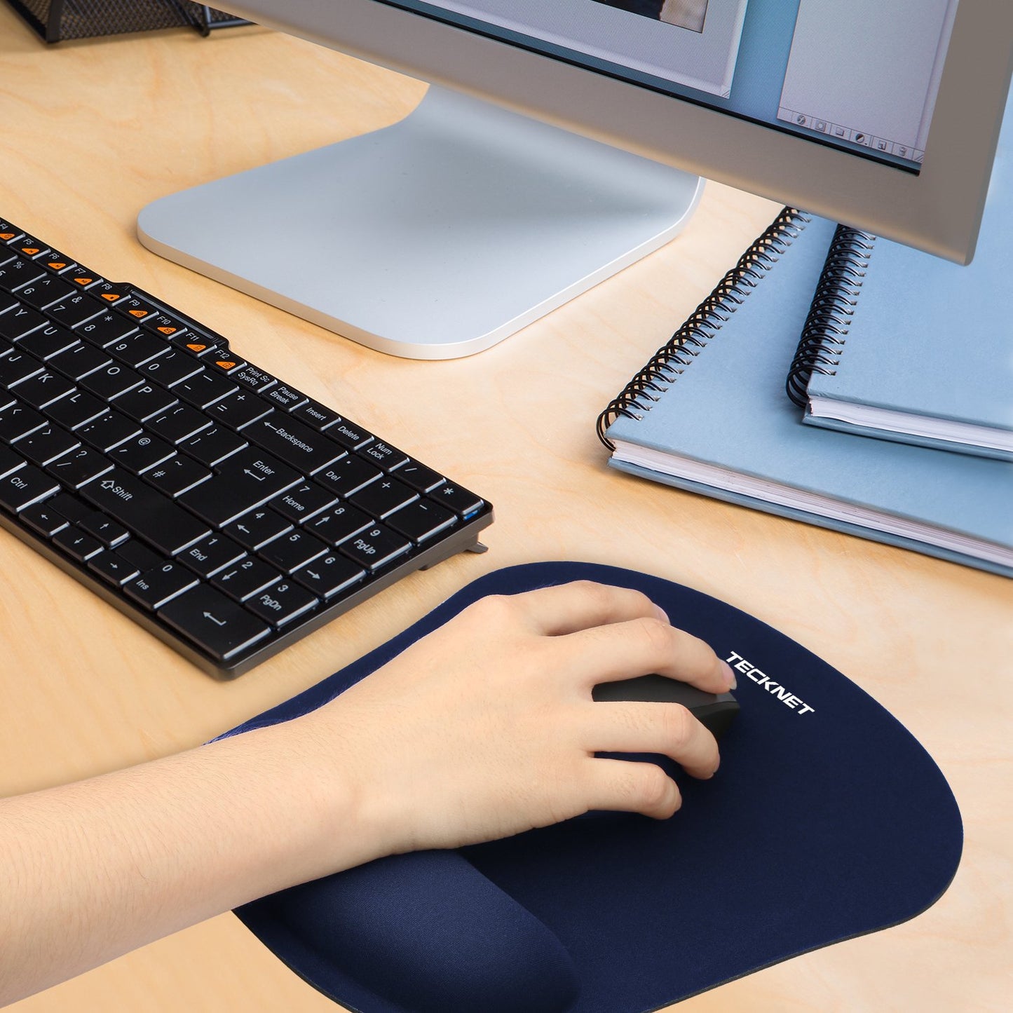 TECKNET Mauspad mit Gelkissen, Memory Foam Mousepad Ergonomisches Wasserdicht Komfort Mausmatte mit Handgelenkpolster Handauflage für Alle Maus Offfice Heim Computer Laptop