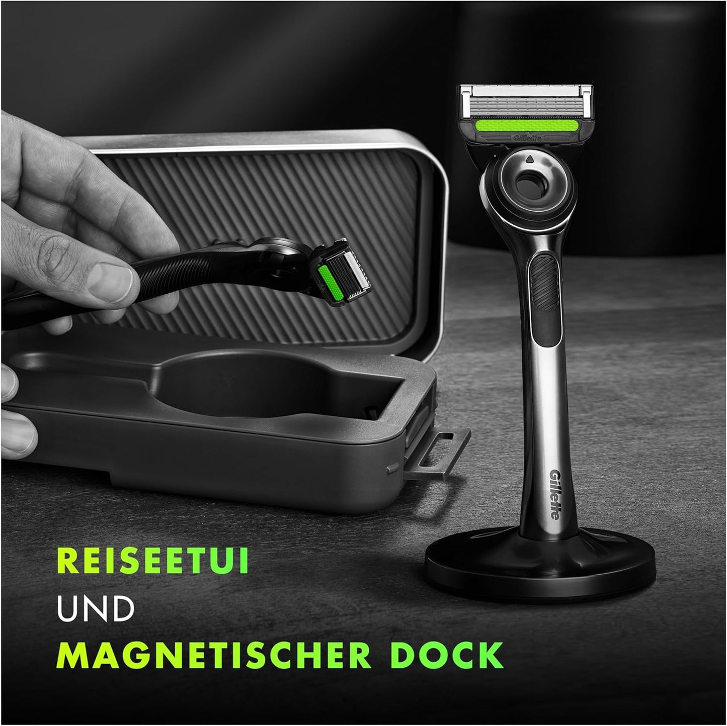 Gillette Labs Nassrasierer Herren, Rasierer mit Reinigungs-Element + Reise-Etui zur Aufbewahrung für unterwegs + 5 Rasierklingen, Geschenk für Männer, Premium-Magnetdock, 1 stück (1er Pack)
