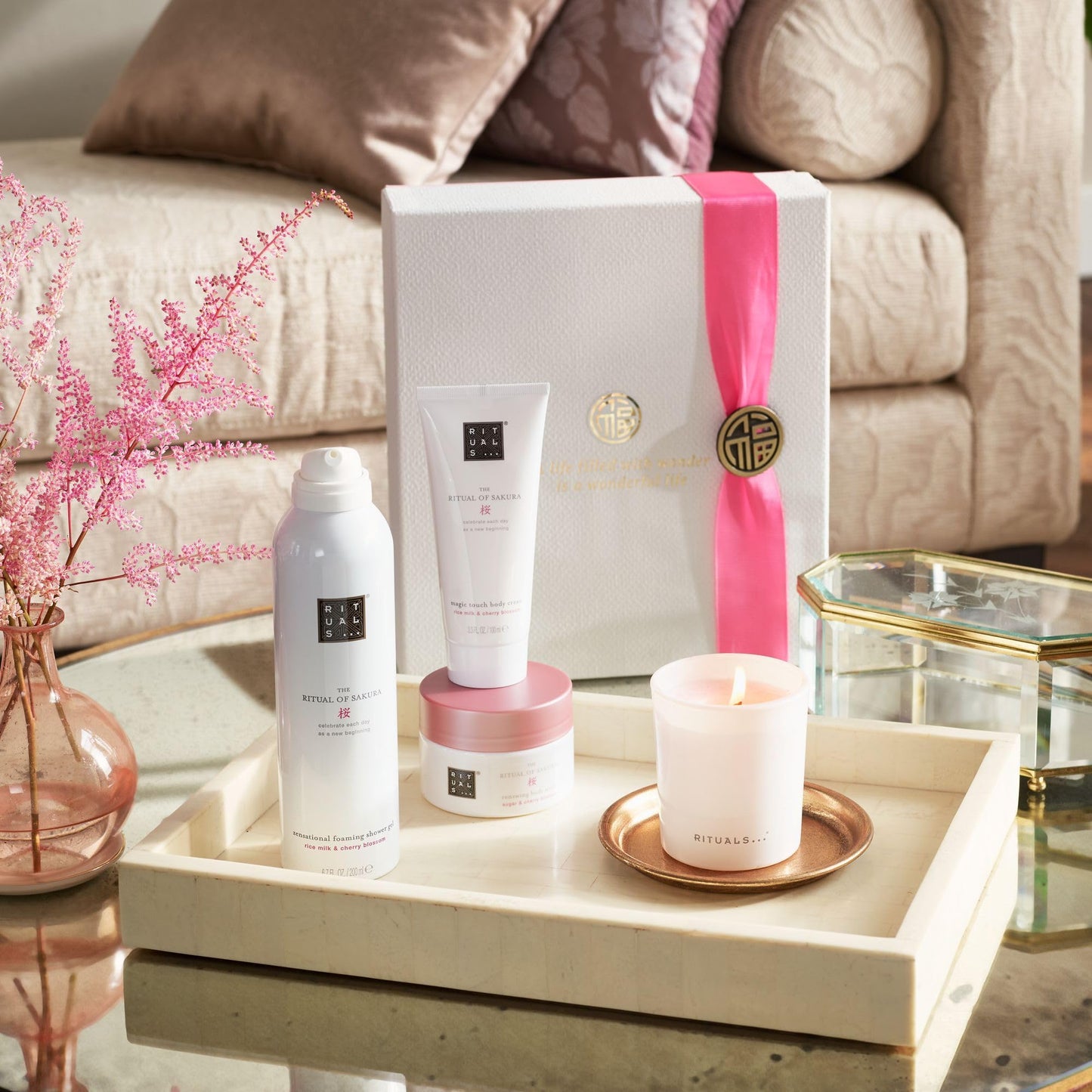 RITUALS The Ritual of Sakura Gift Set Medium Luxurious Body Care with Rice Milk Cherry Blossom